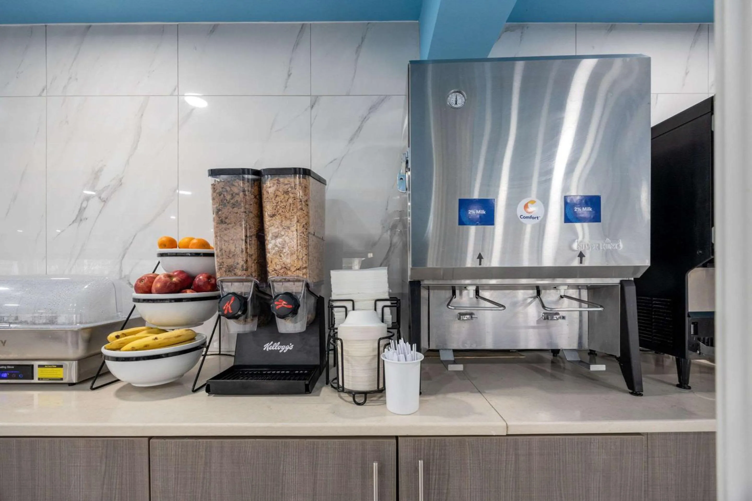 Breakfast in Comfort Inn Downtown Nashville - Music City Center