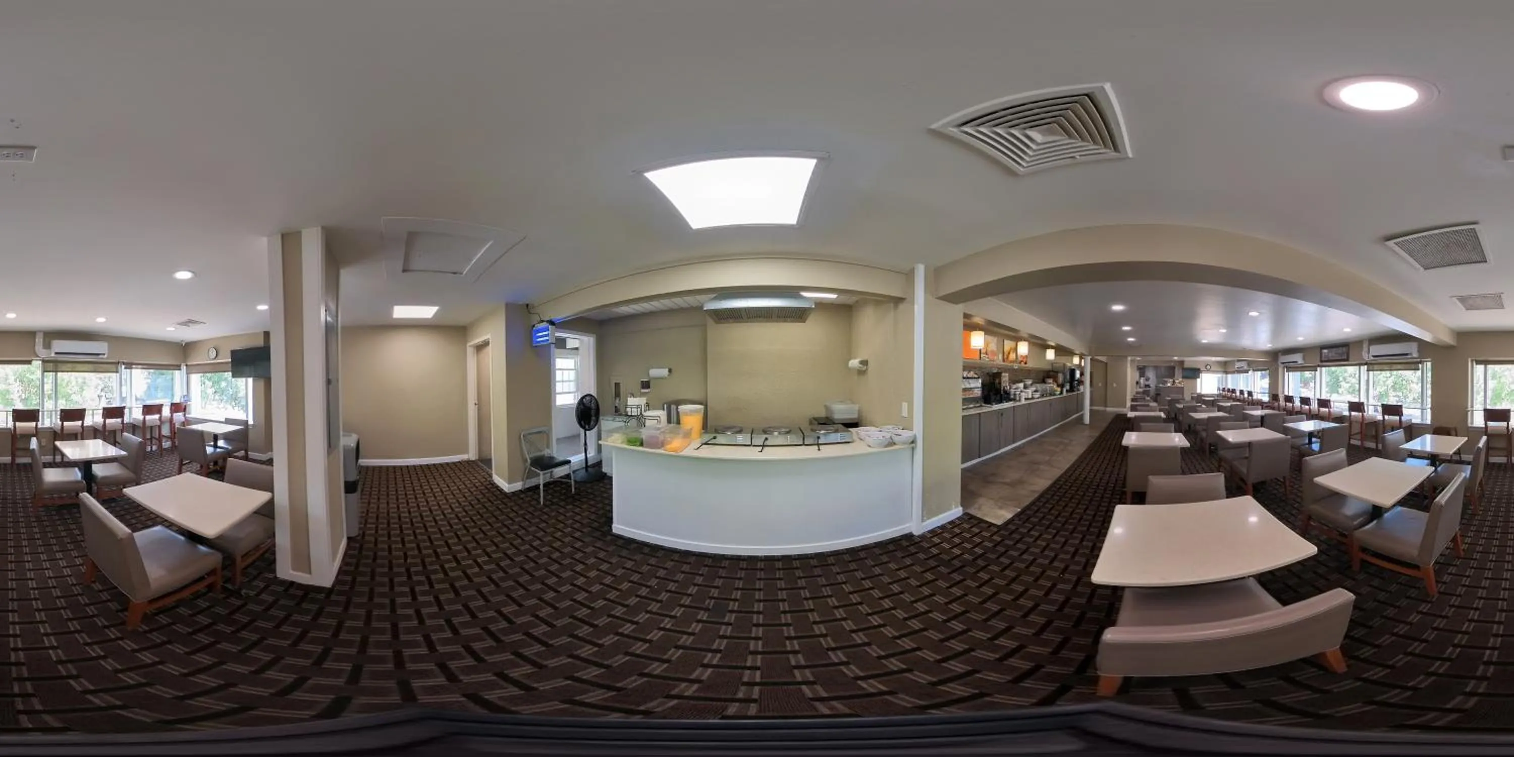 Restaurant/places to eat in Comfort Inn Downtown Nashville - Music City Center