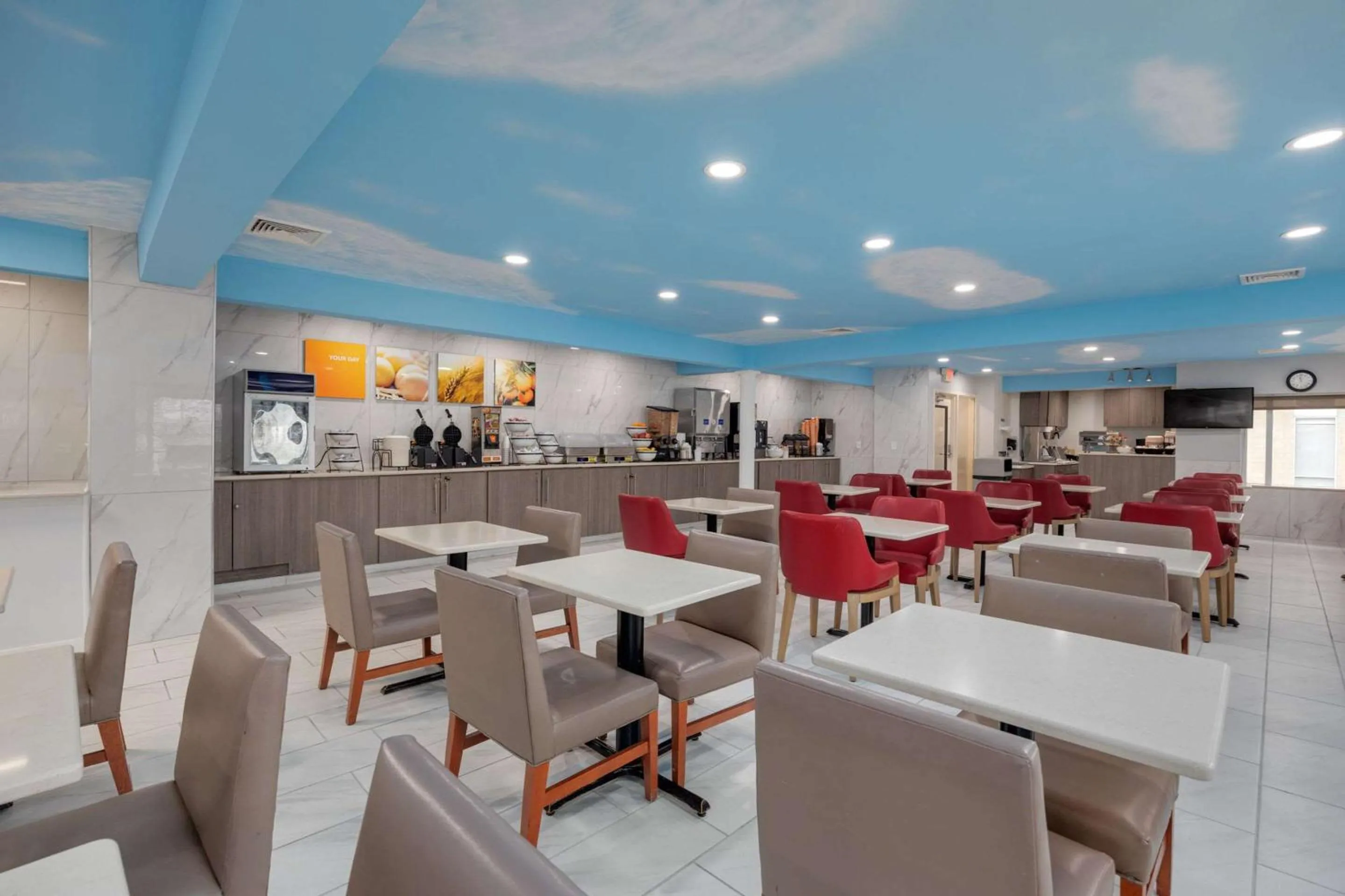 Breakfast in Comfort Inn Downtown Nashville - Music City Center