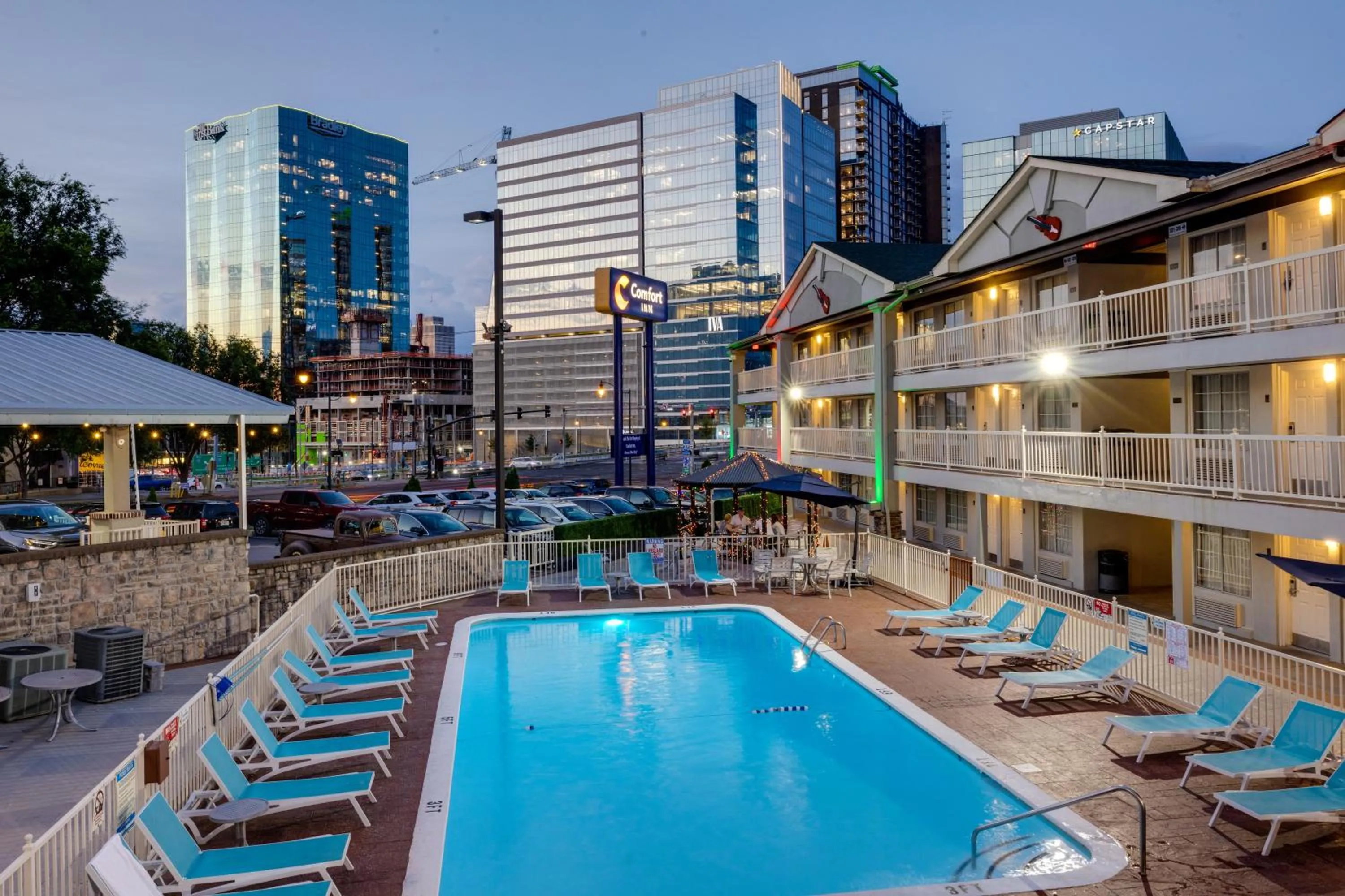 Pool view in Comfort Inn Downtown Nashville - Music City Center