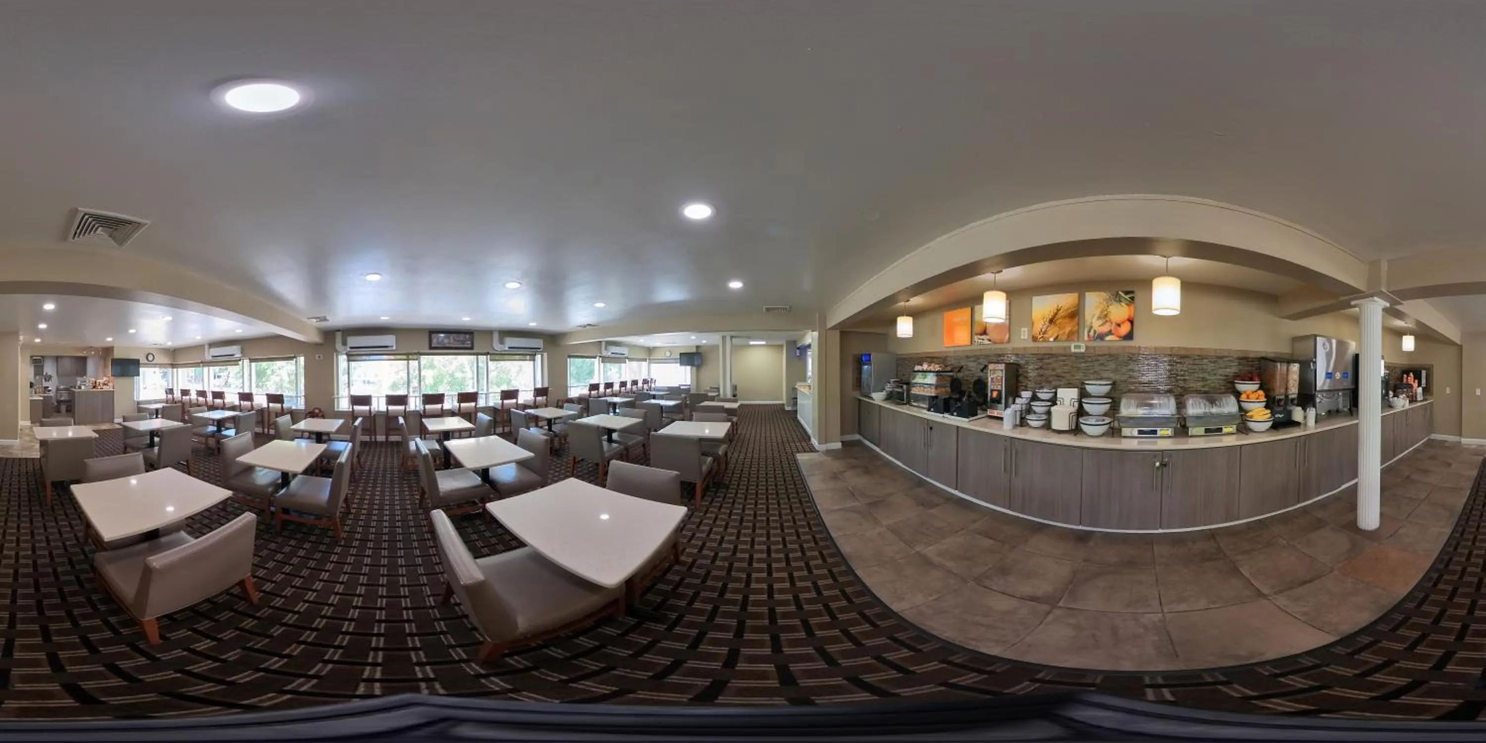 Food and drinks in Comfort Inn Downtown Nashville - Music City Center