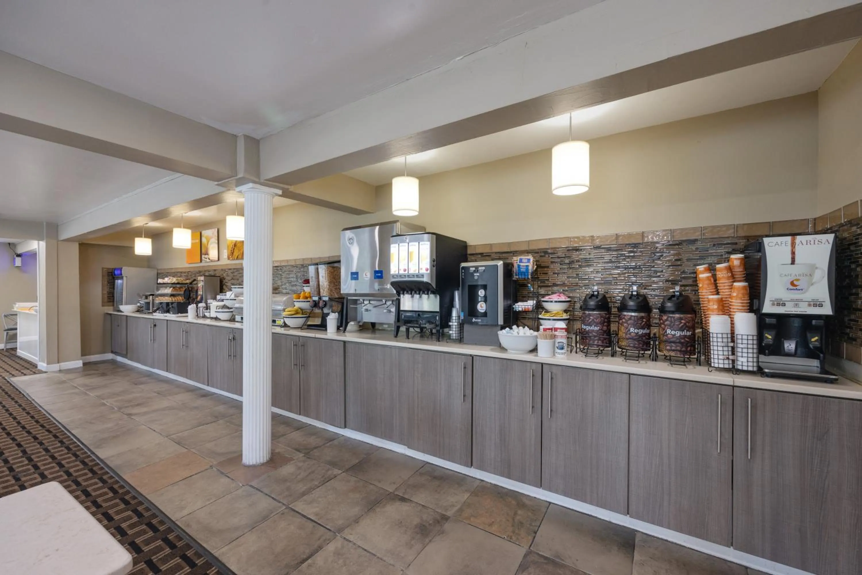 Coffee/tea facilities in Comfort Inn Downtown Nashville - Music City Center