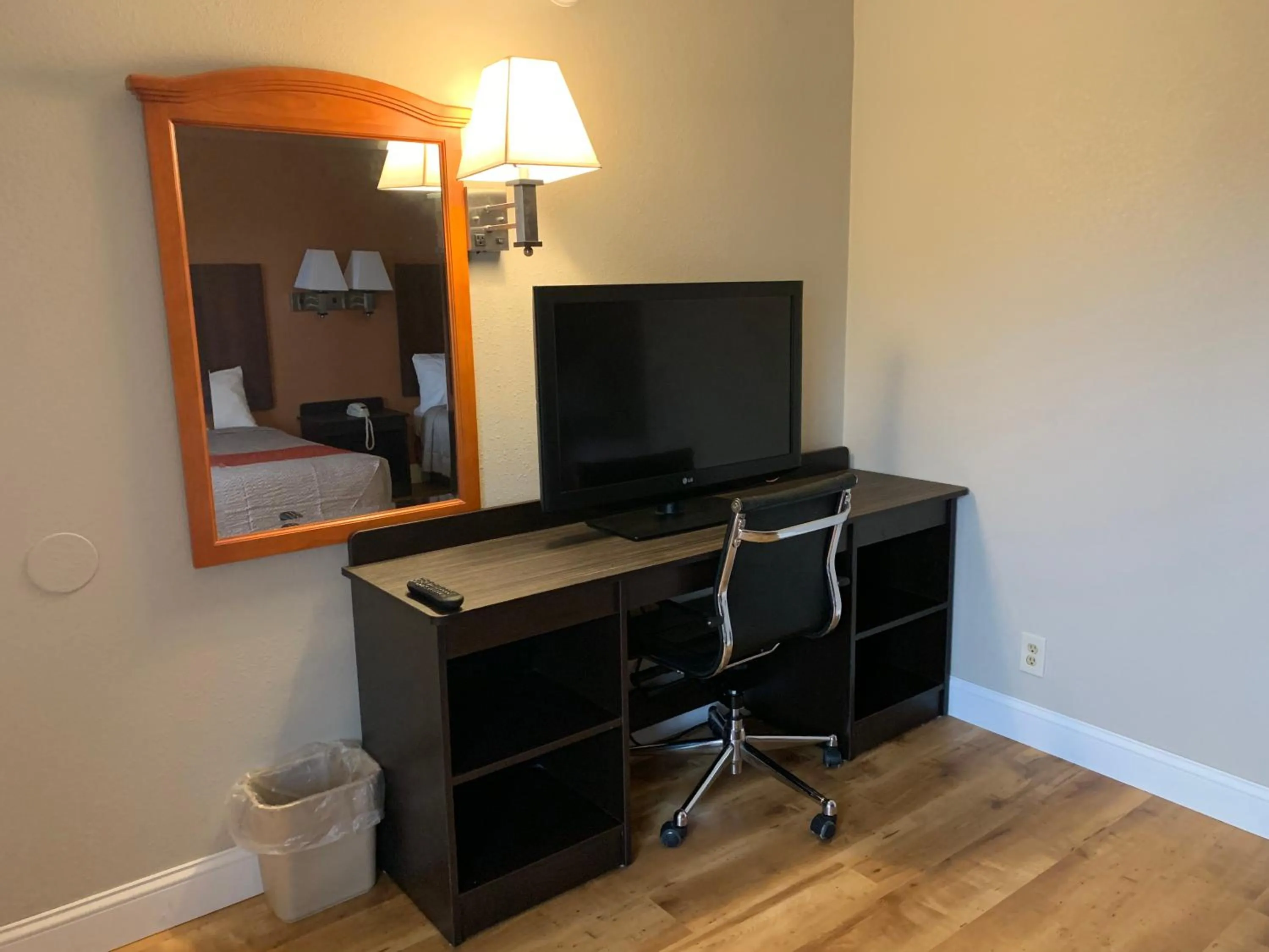 TV and multimedia in Orbits Inn