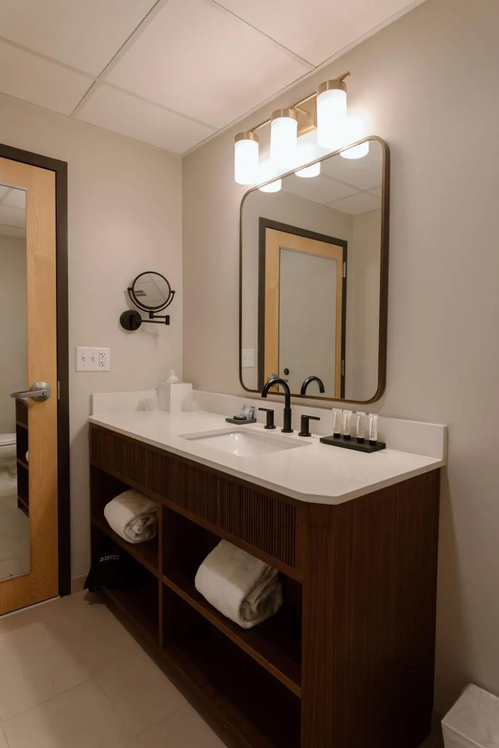 Bathroom in The Wylie Inn and Conference Center at Endicott College