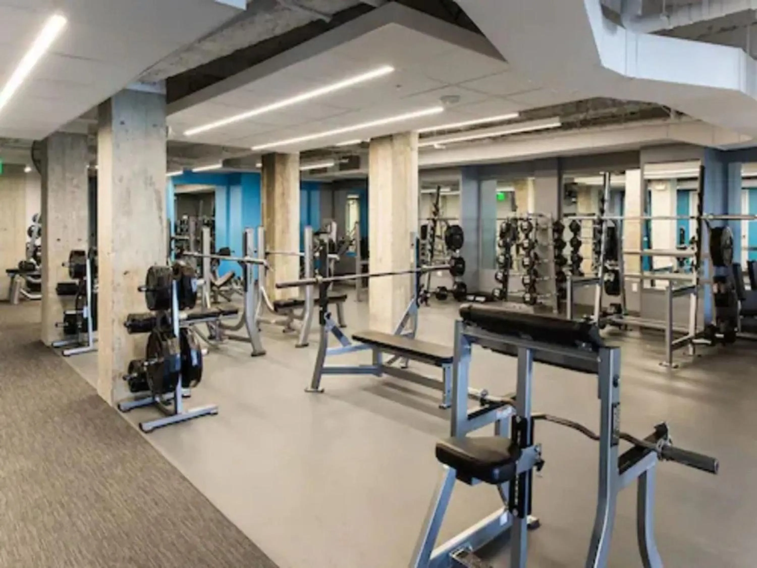 Fitness centre/facilities in Harbor Court Hotel