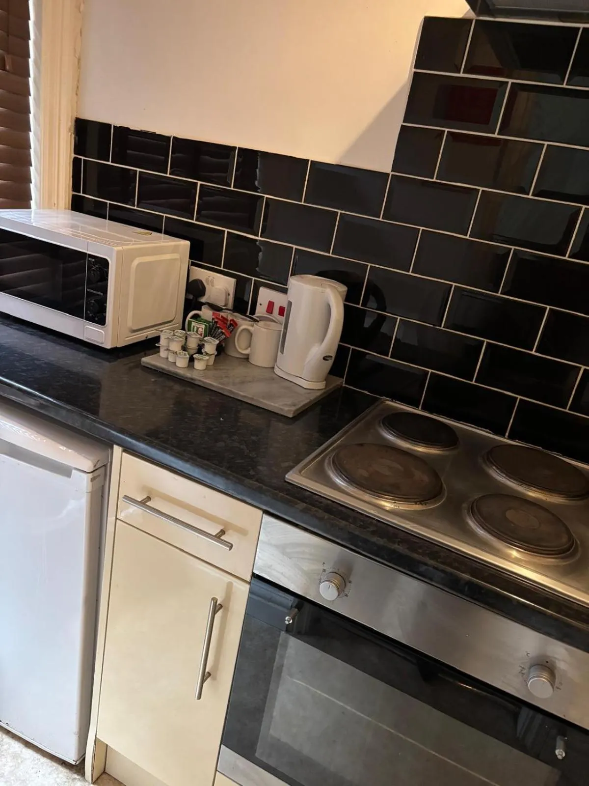 The Tudor House Hotel