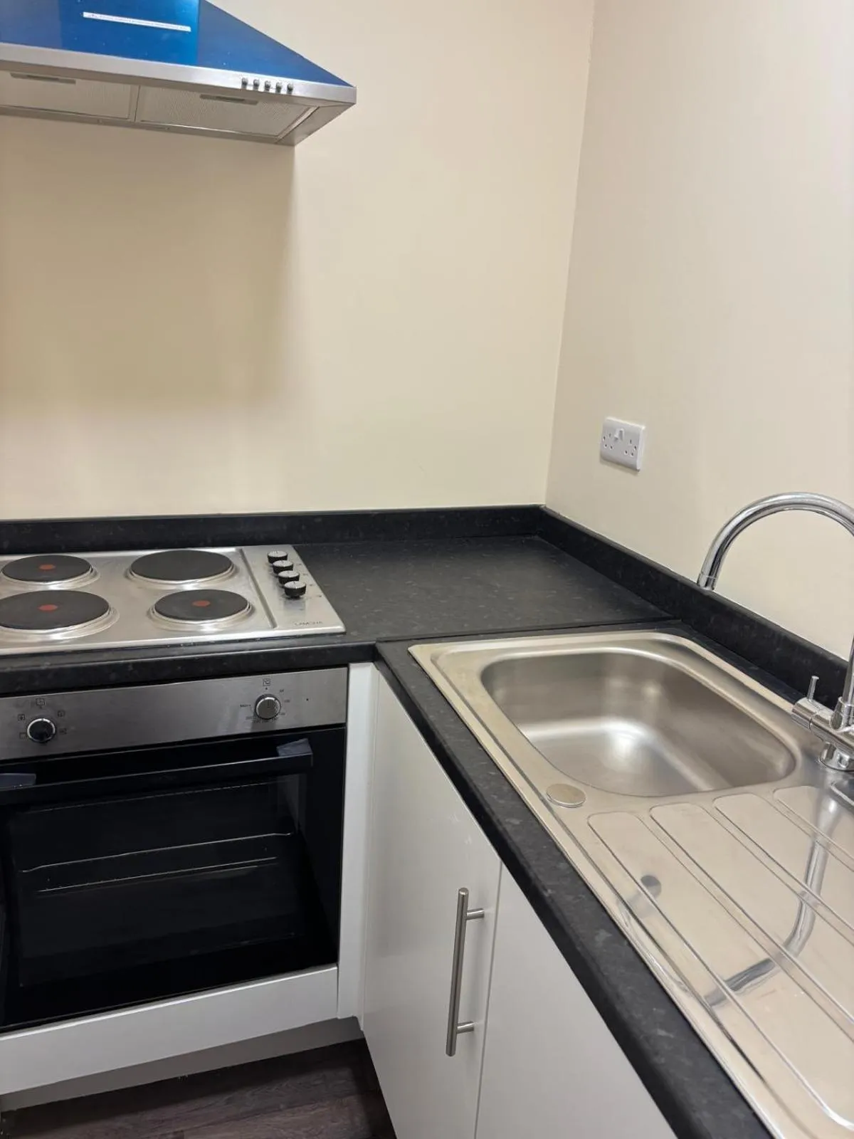 The Tudor House Hotel