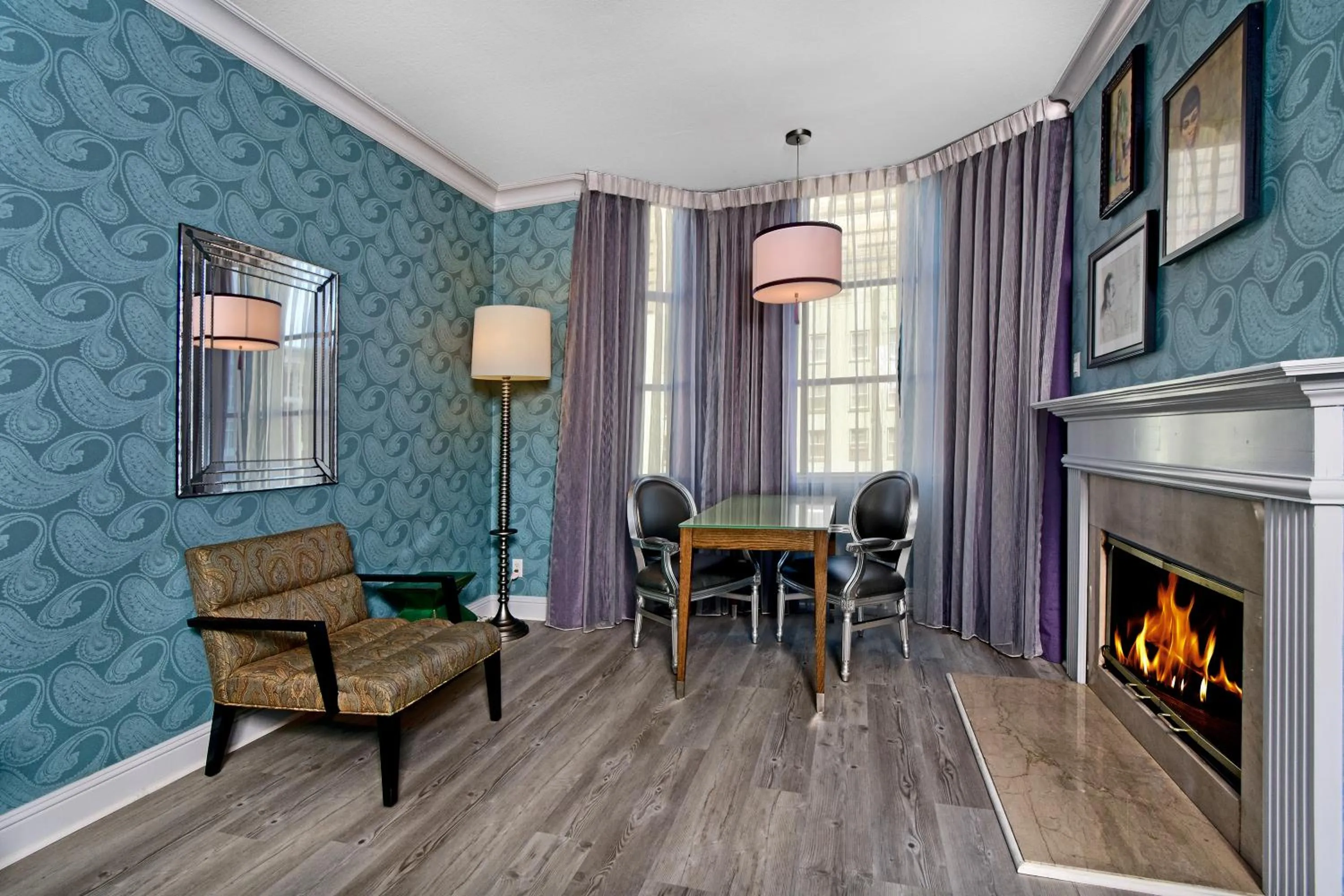 Seating area in Hotel Fiona