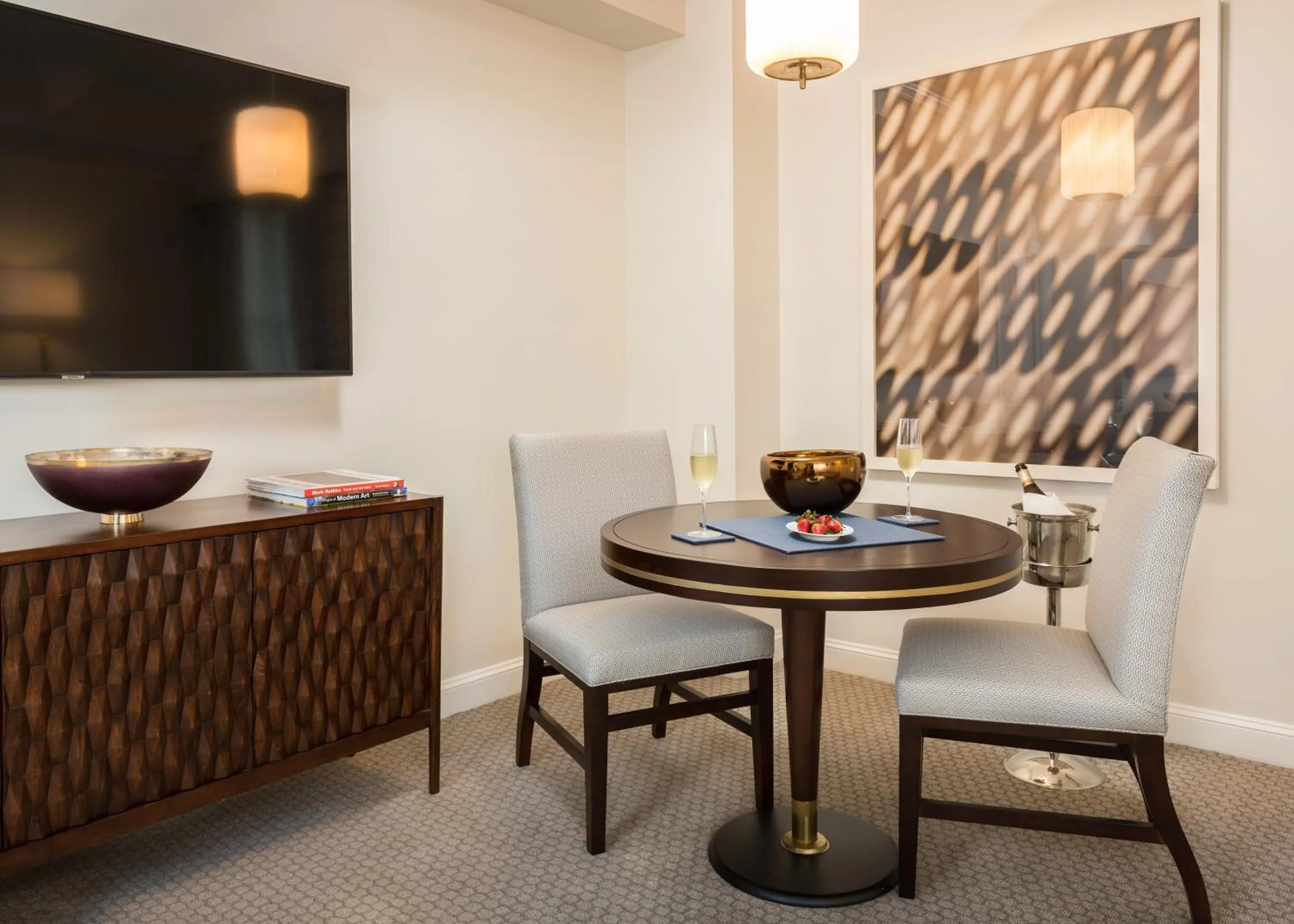 Seating area in The Lancaster Hotel