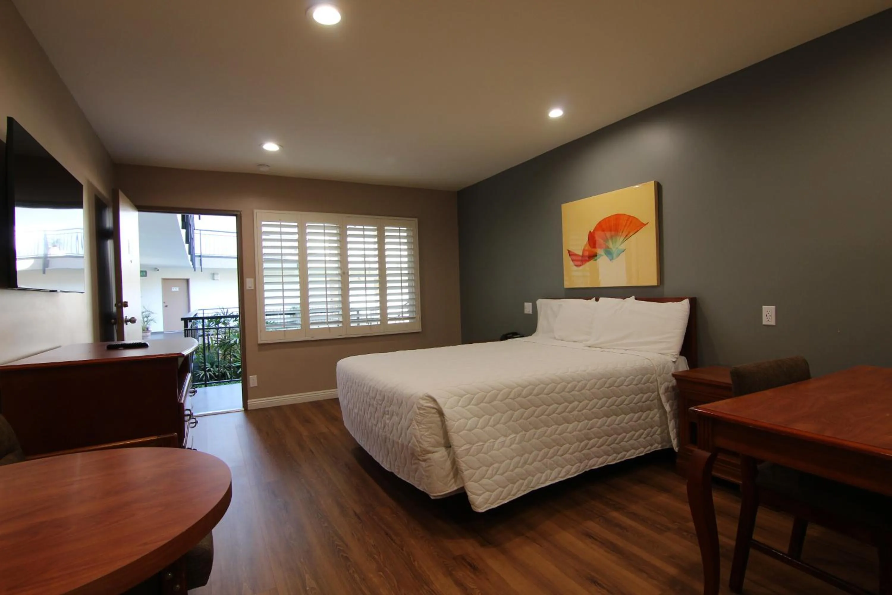 Bed in Dunes Inn - Wilshire