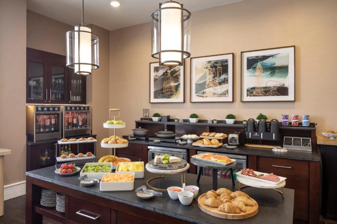 Food and drinks in Grand Hyatt Atlanta in Buckhead