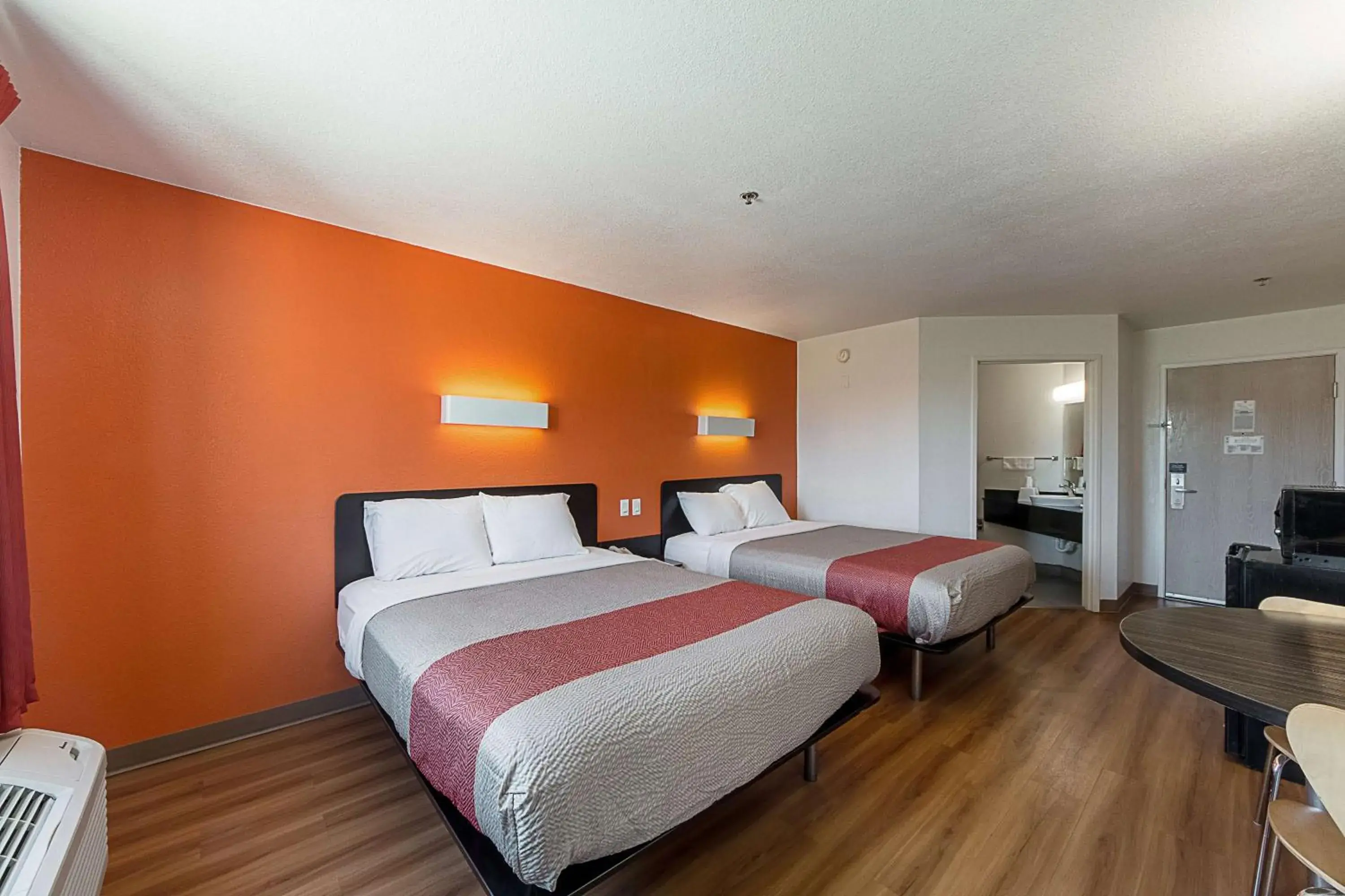 Queen Room with Two Queen Beds - single occupancy - Smoking in Motel 6-San Antonio, TX - Downtown - Alamo Dome Queen Room with Two Queen Beds - single occupancy - Smoking in Motel 6-San Antonio, TX - Downtown - Alamo Dome