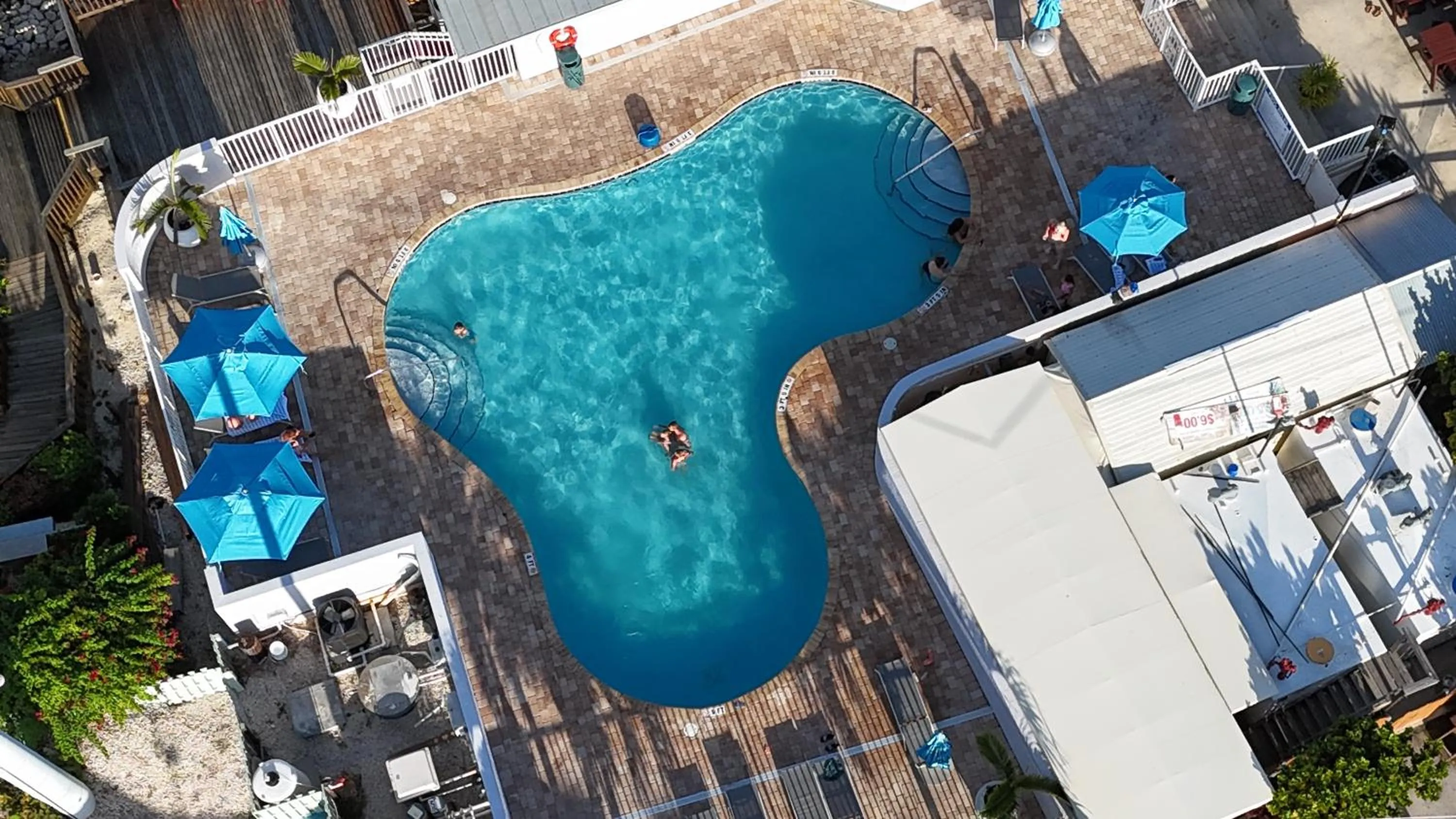 Swimming pool in Gilbert's Resort & Marina