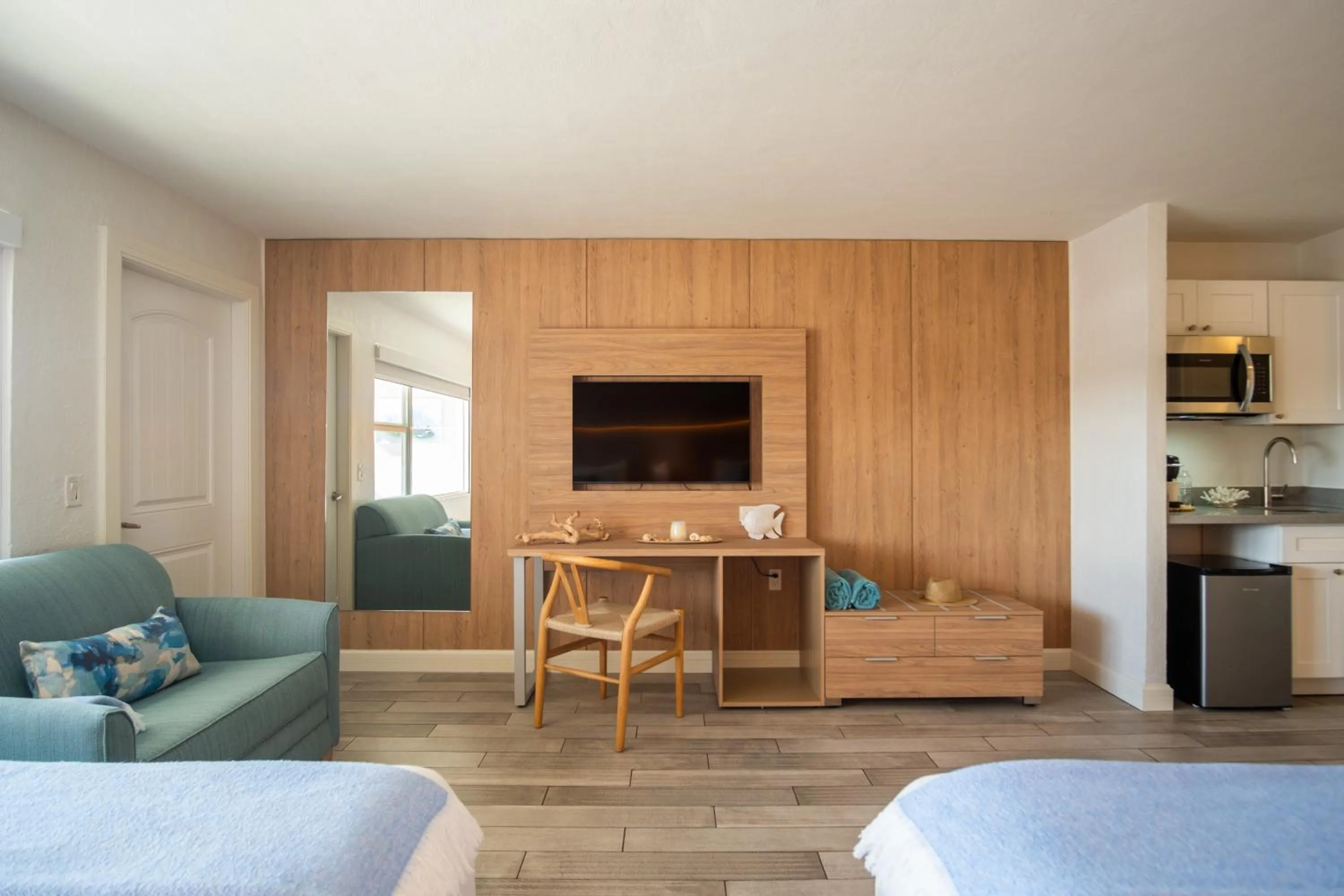 Bedroom in Gilbert's Resort & Marina