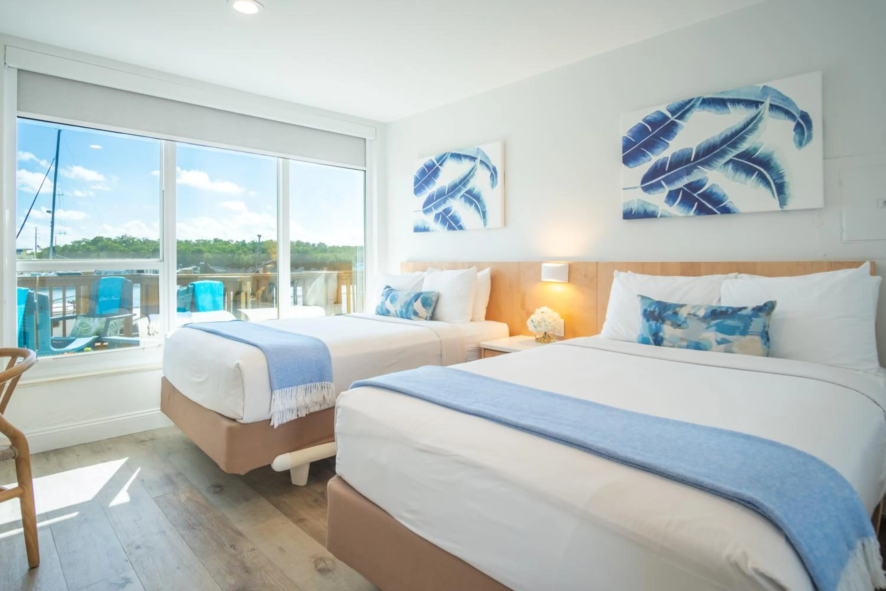 Photo of the whole room, Bed in Gilbert's Resort & Marina