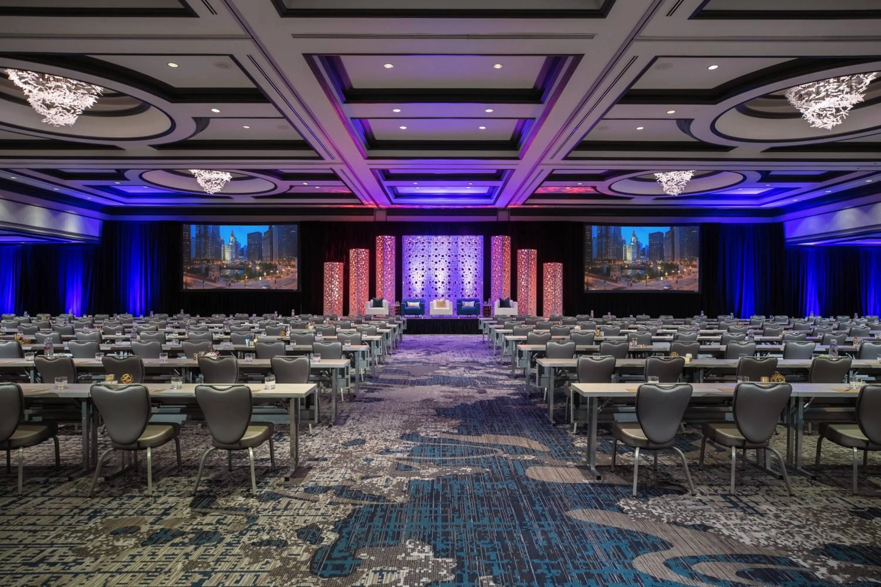 Meeting/conference room in Renaissance Chicago Downtown Hotel