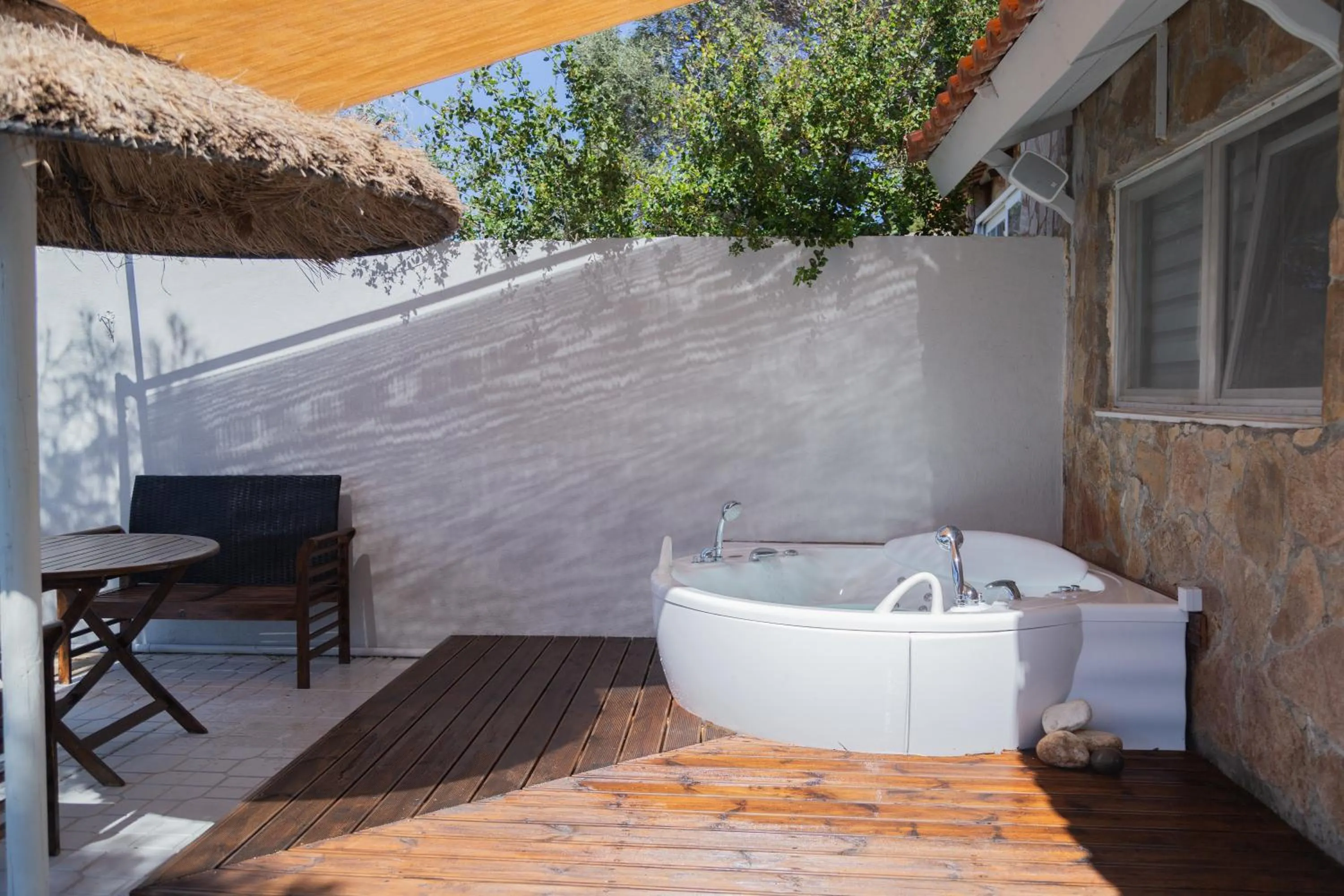 Poseidon Apartments and Villas by the Sea