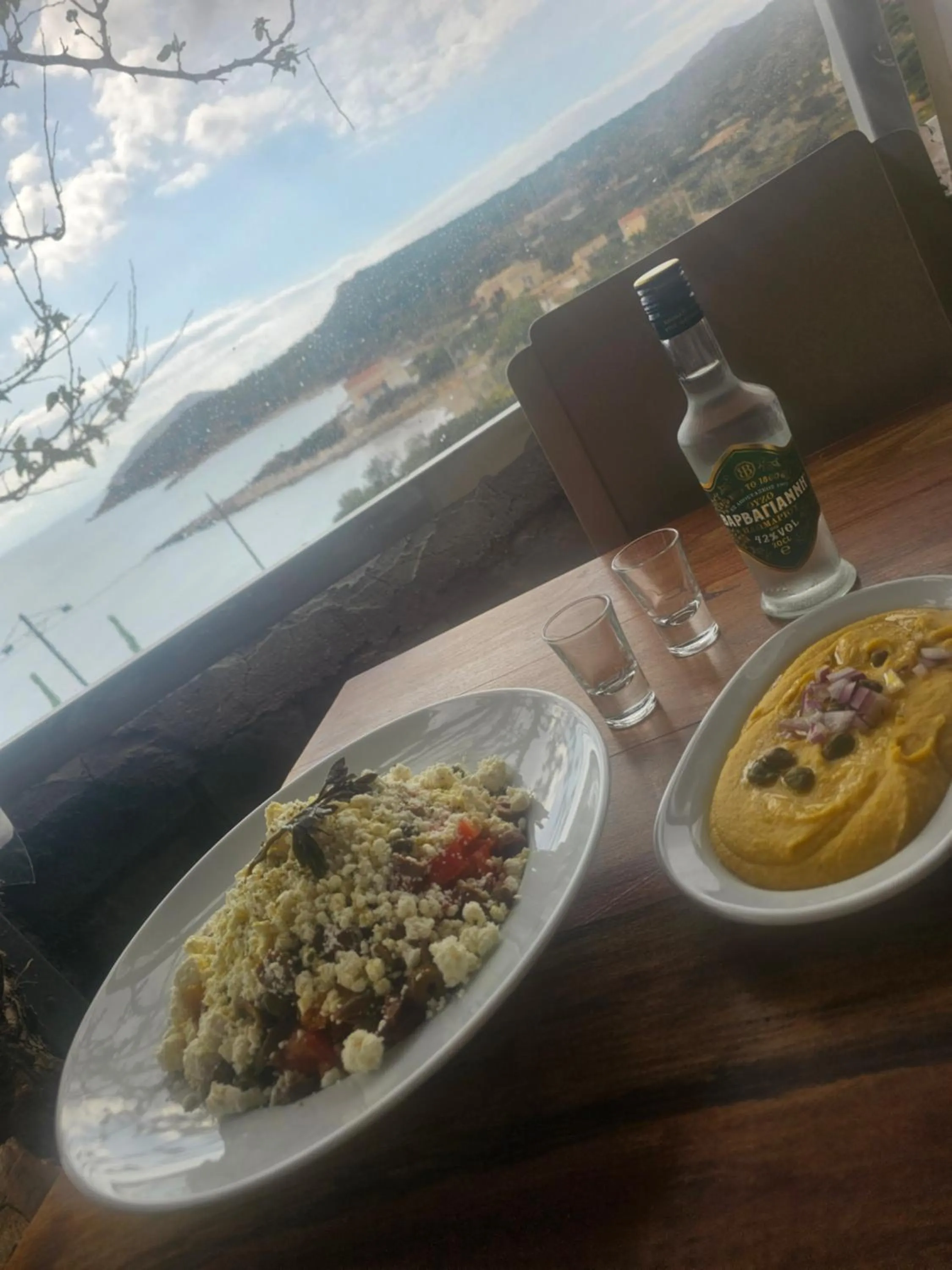 Restaurant/places to eat in Poseidon Apartments and Villas by the Sea