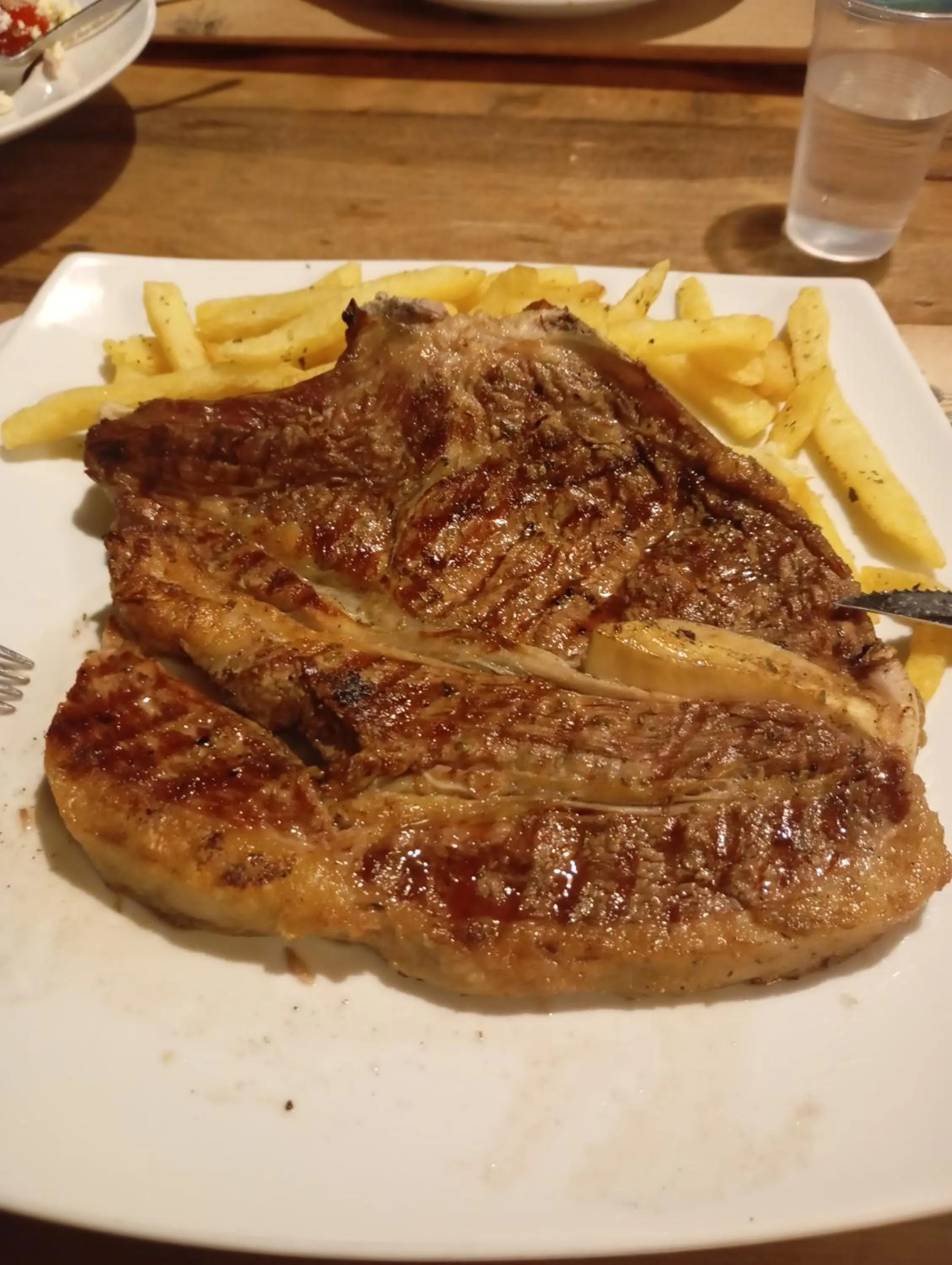 Restaurant/places to eat in Poseidon Apartments and Villas by the Sea