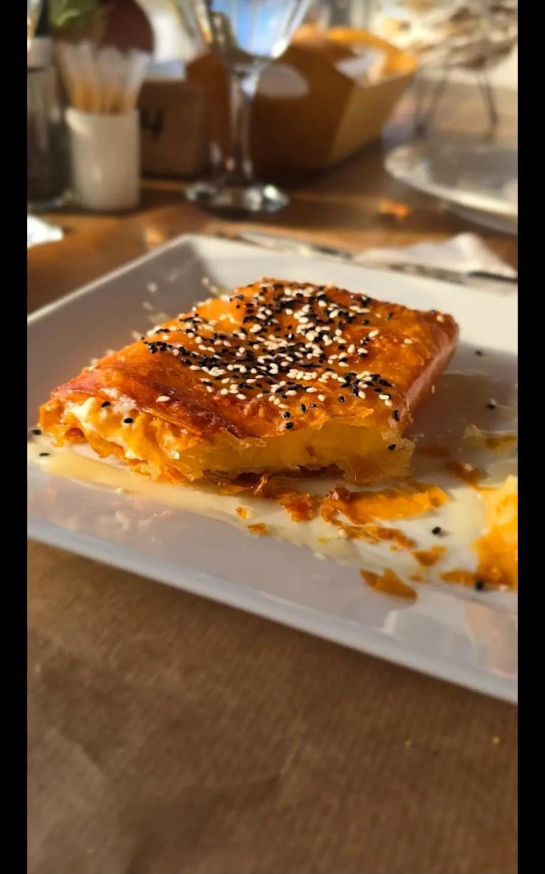 Restaurant/places to eat in Poseidon Apartments and Villas by the Sea