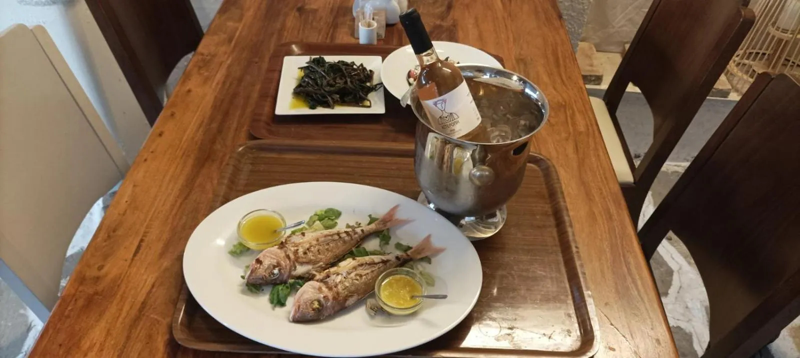 Restaurant/places to eat in Poseidon Apartments and Villas by the Sea