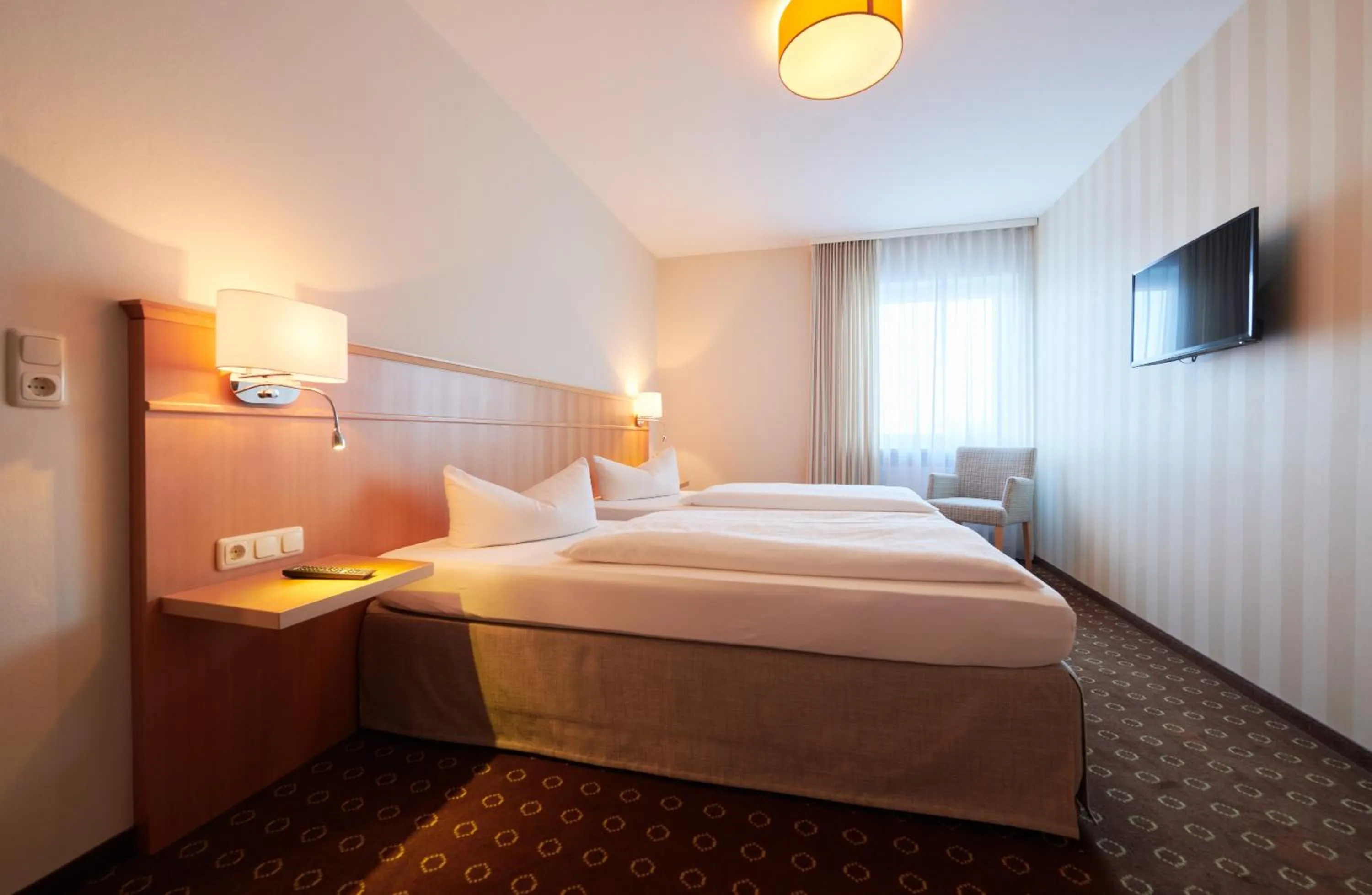 Bedroom, Bed in Inntalhof