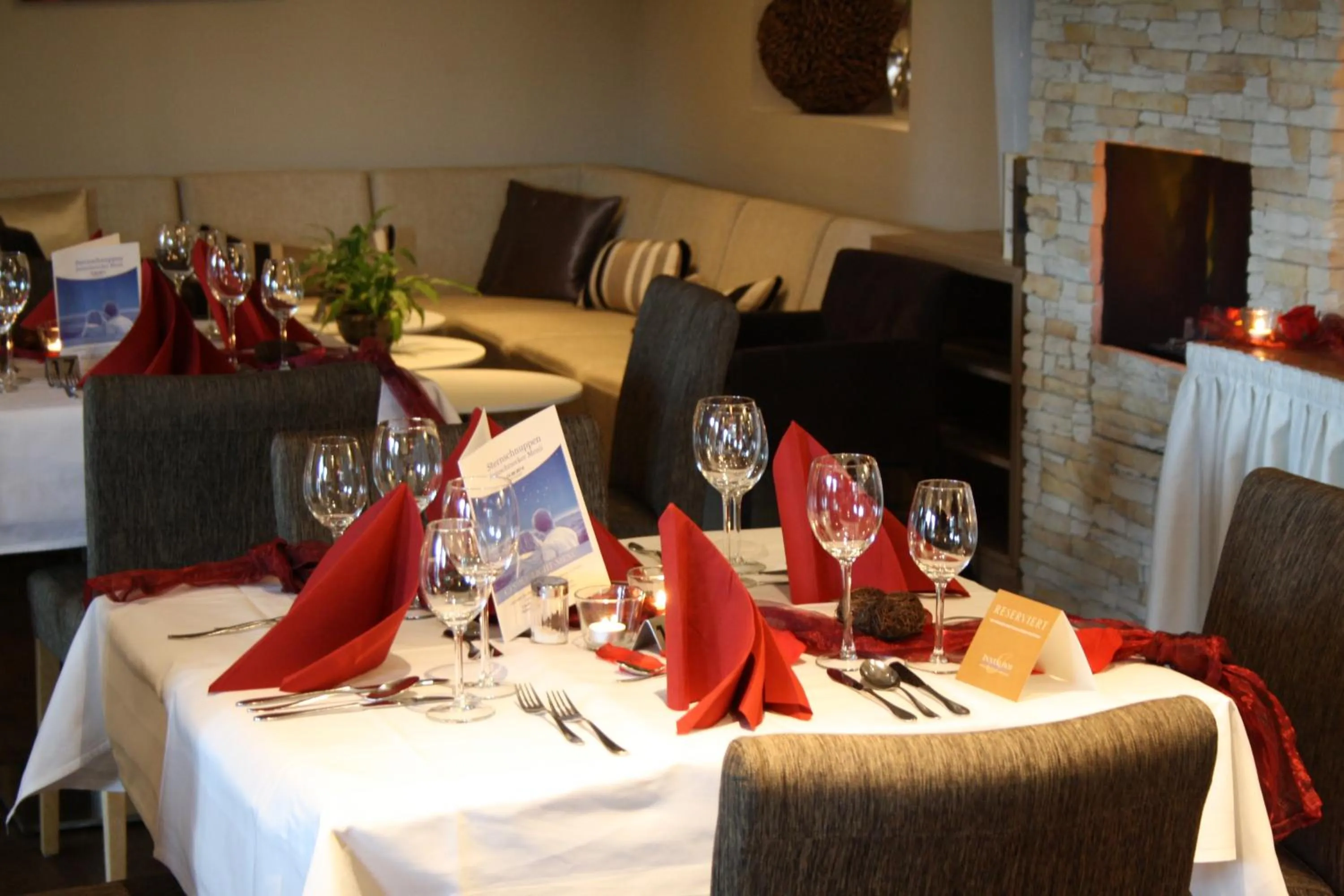 Restaurant/places to eat in Inntalhof