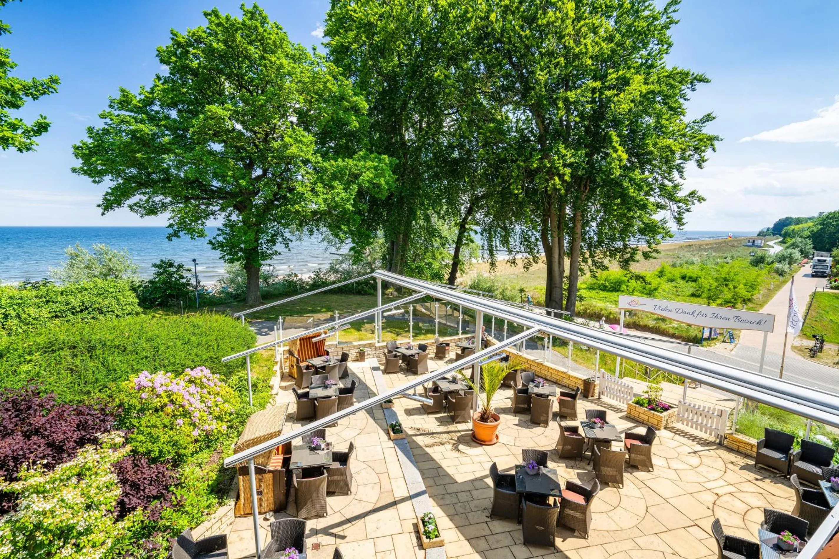 Restaurant/places to eat in Strandhotel Seerose