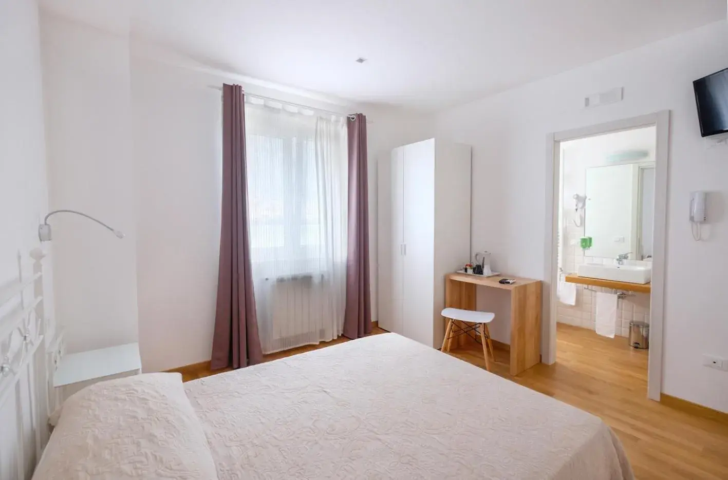 Double Room - single occupancy in Da Oreste Affittacamere Double Room - single occupancy in Da Oreste Affittacamere