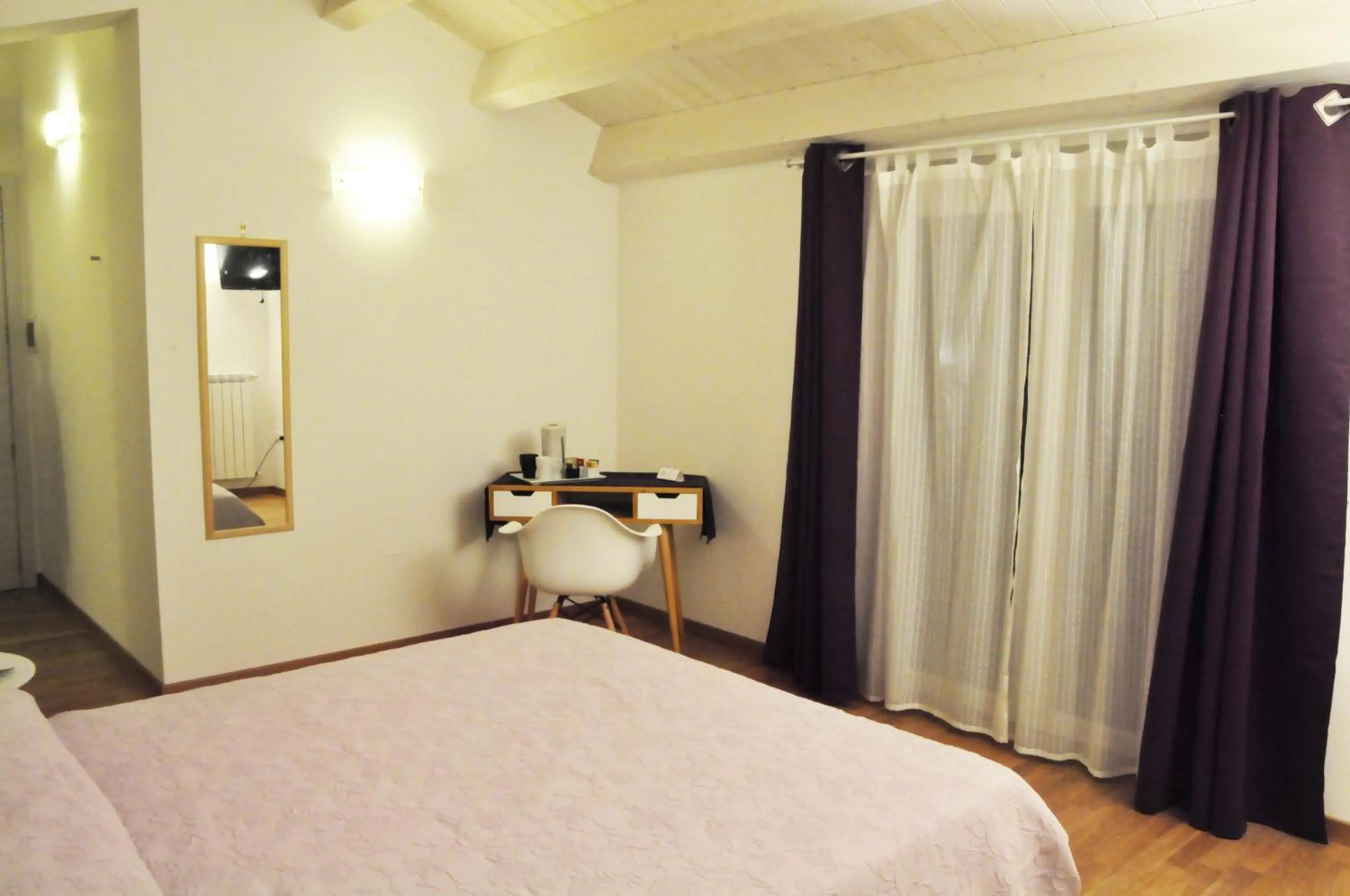 Bedroom, Bed in Da Oreste Affittacamere