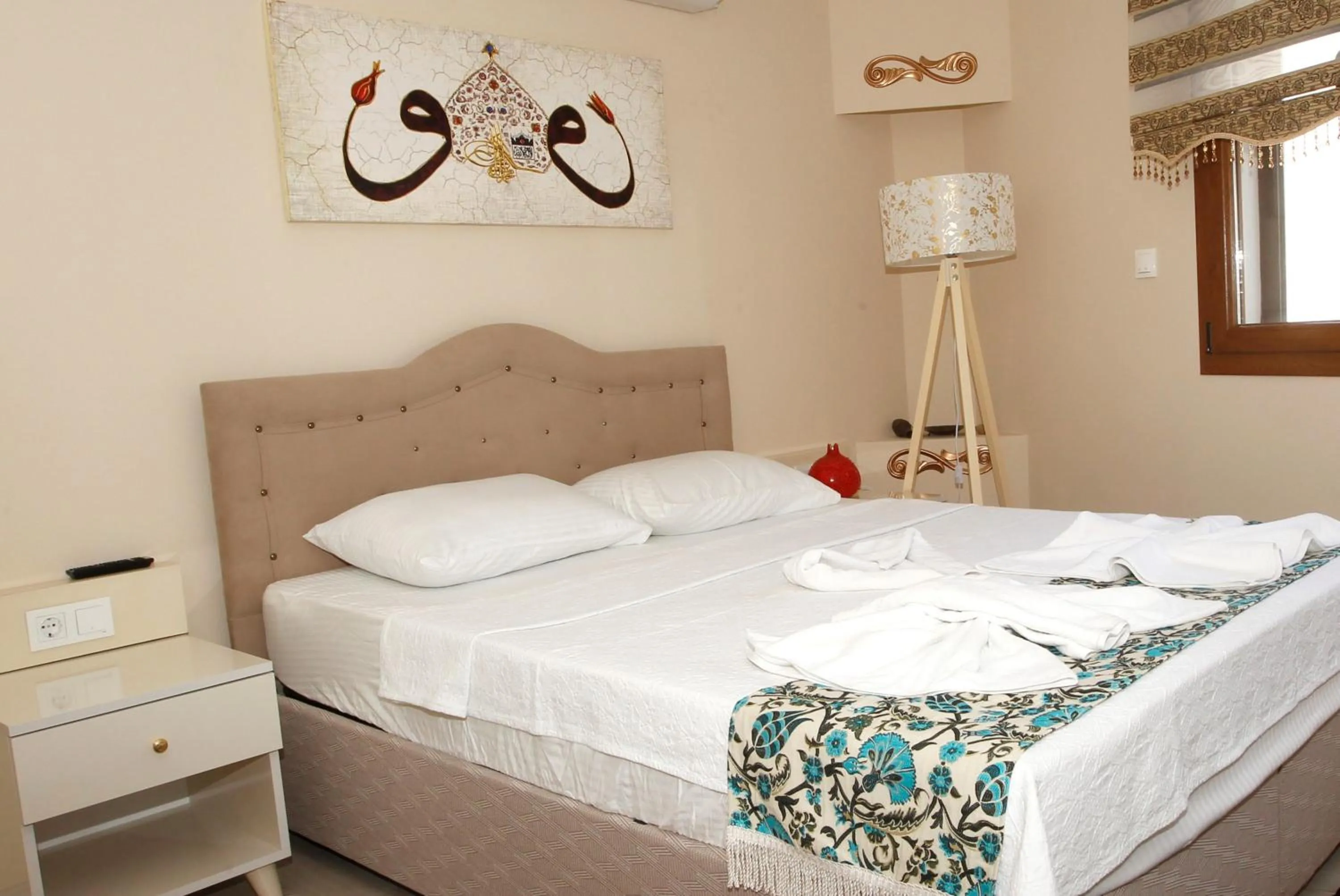 Bed in Ephesus Palace