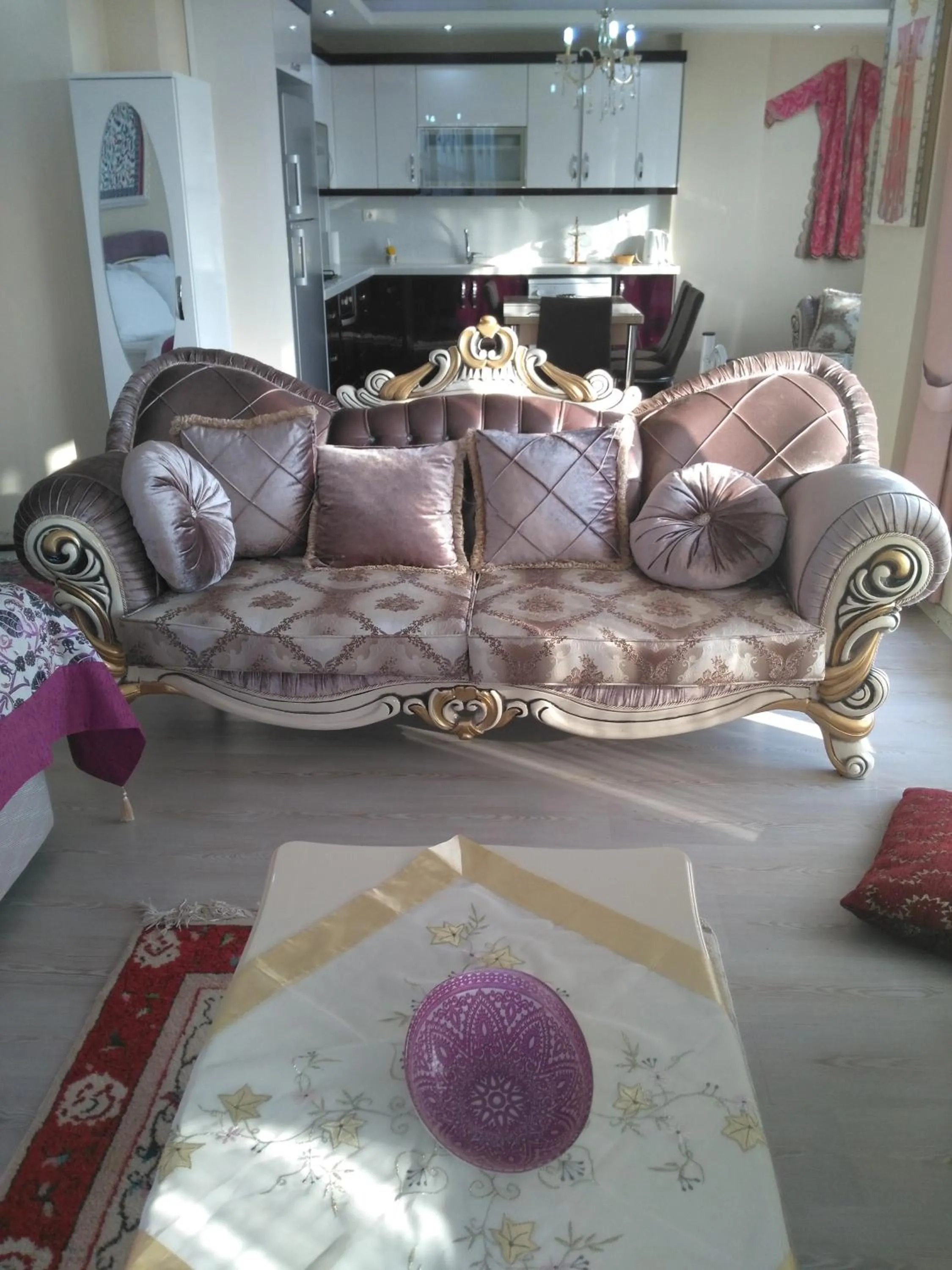 Decorative detail in Ephesus Palace