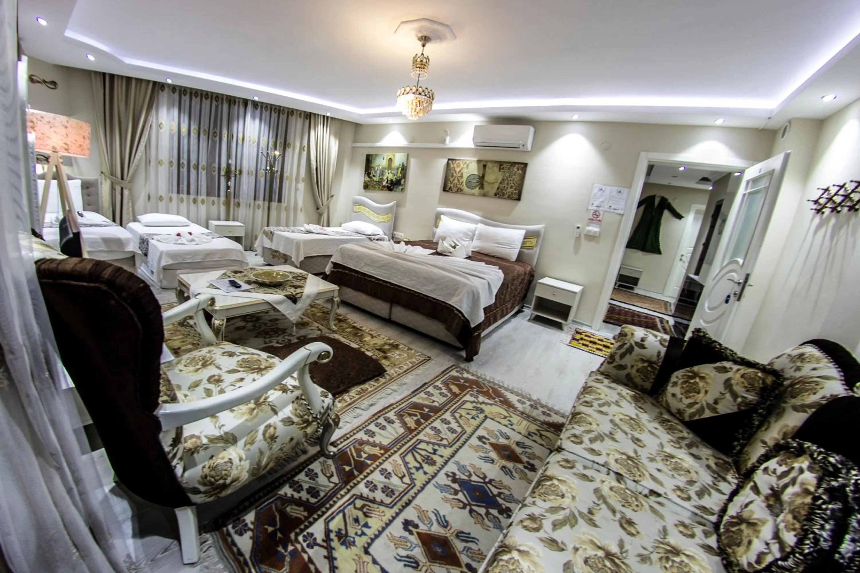 Coffee/tea facilities in Ephesus Palace