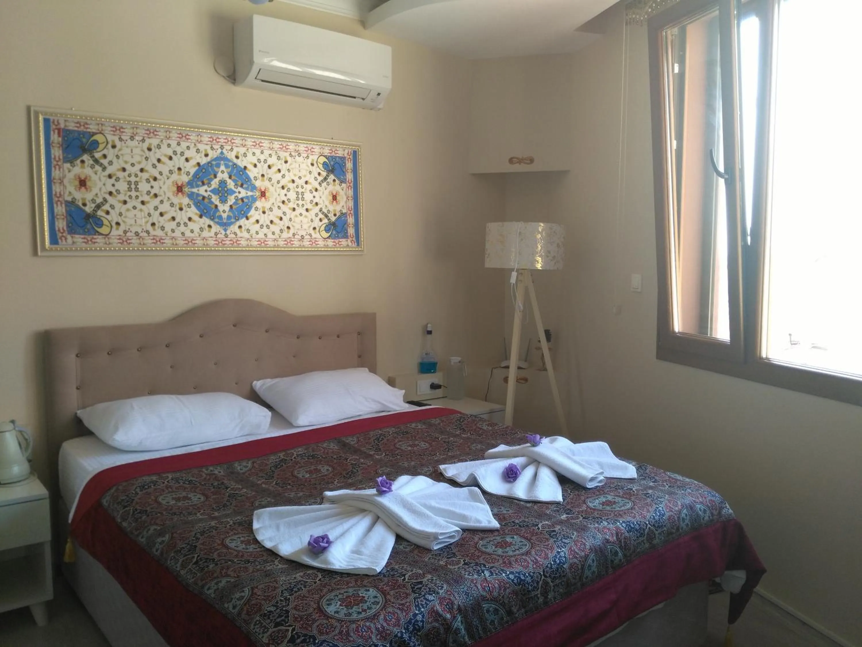 Photo of the whole room in Ephesus Palace