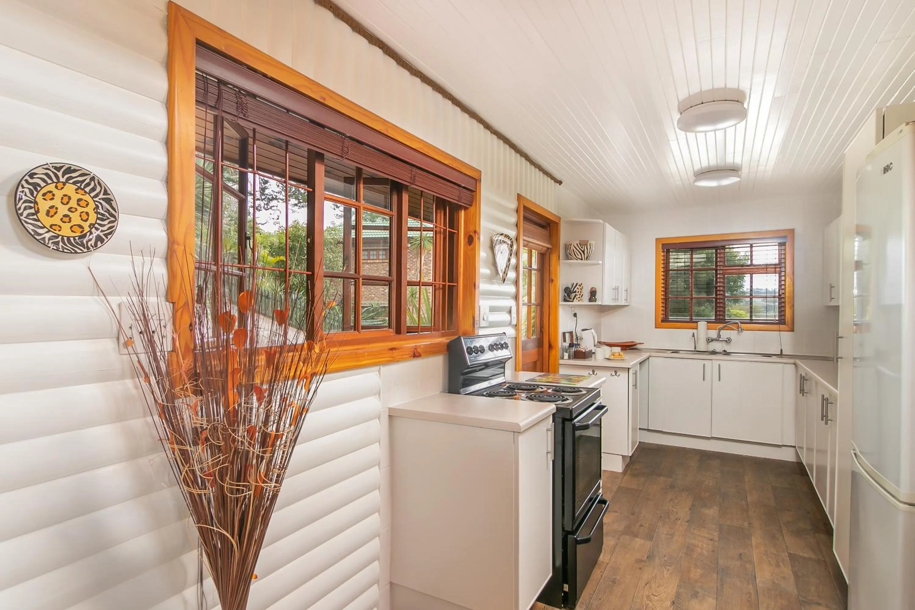 Coffee/tea facilities in Big Tree House Lodge