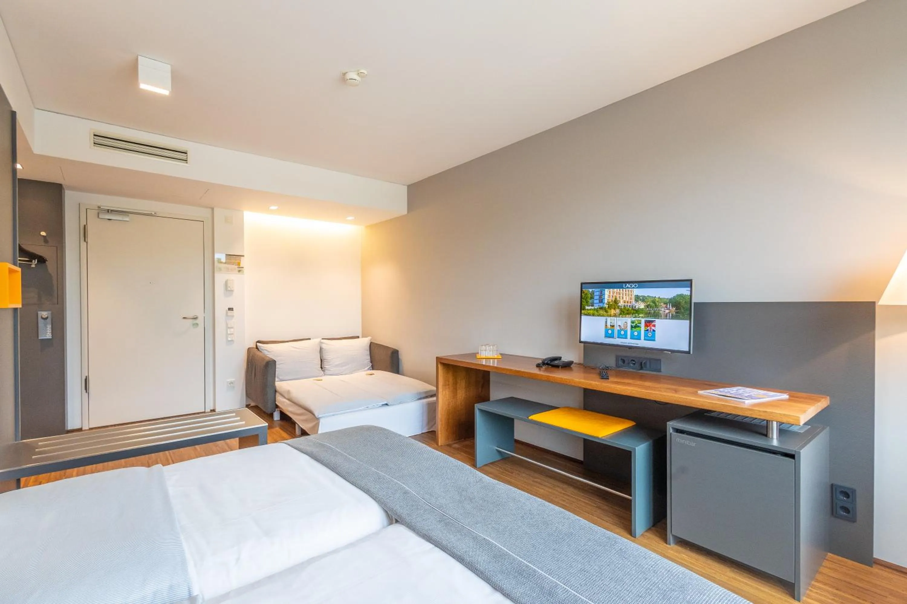 Bedroom, Bed in LAGO hotel & restaurant am see