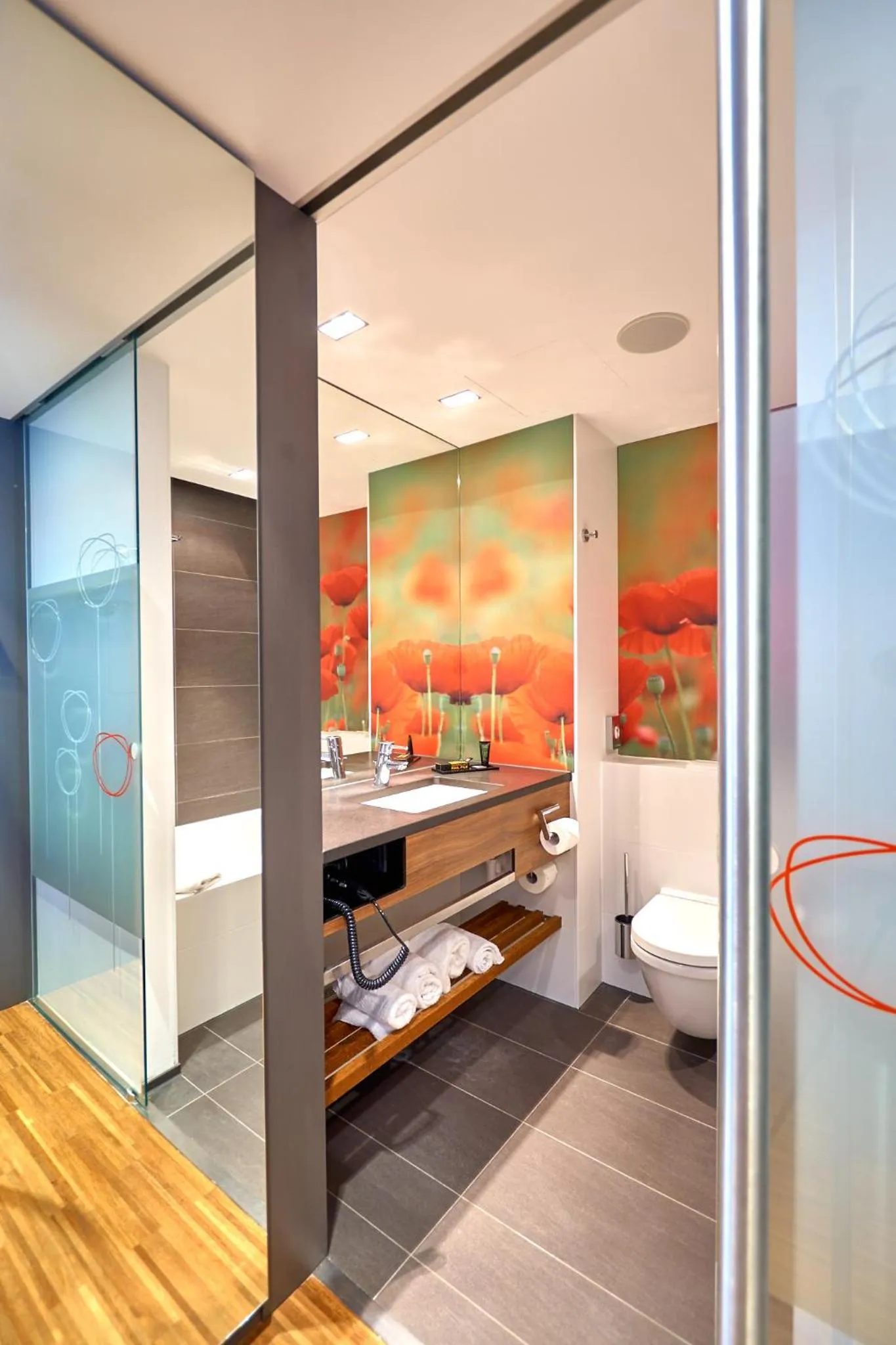 Bathroom in LAGO hotel & restaurant am see