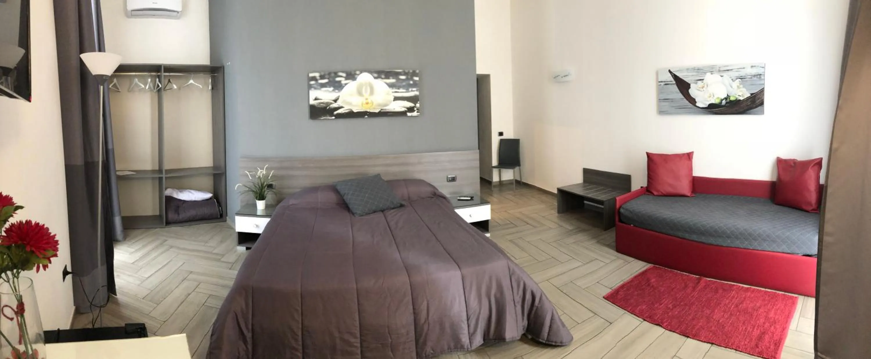 Photo of the whole room, Bed in La Dimora di Garibaldi