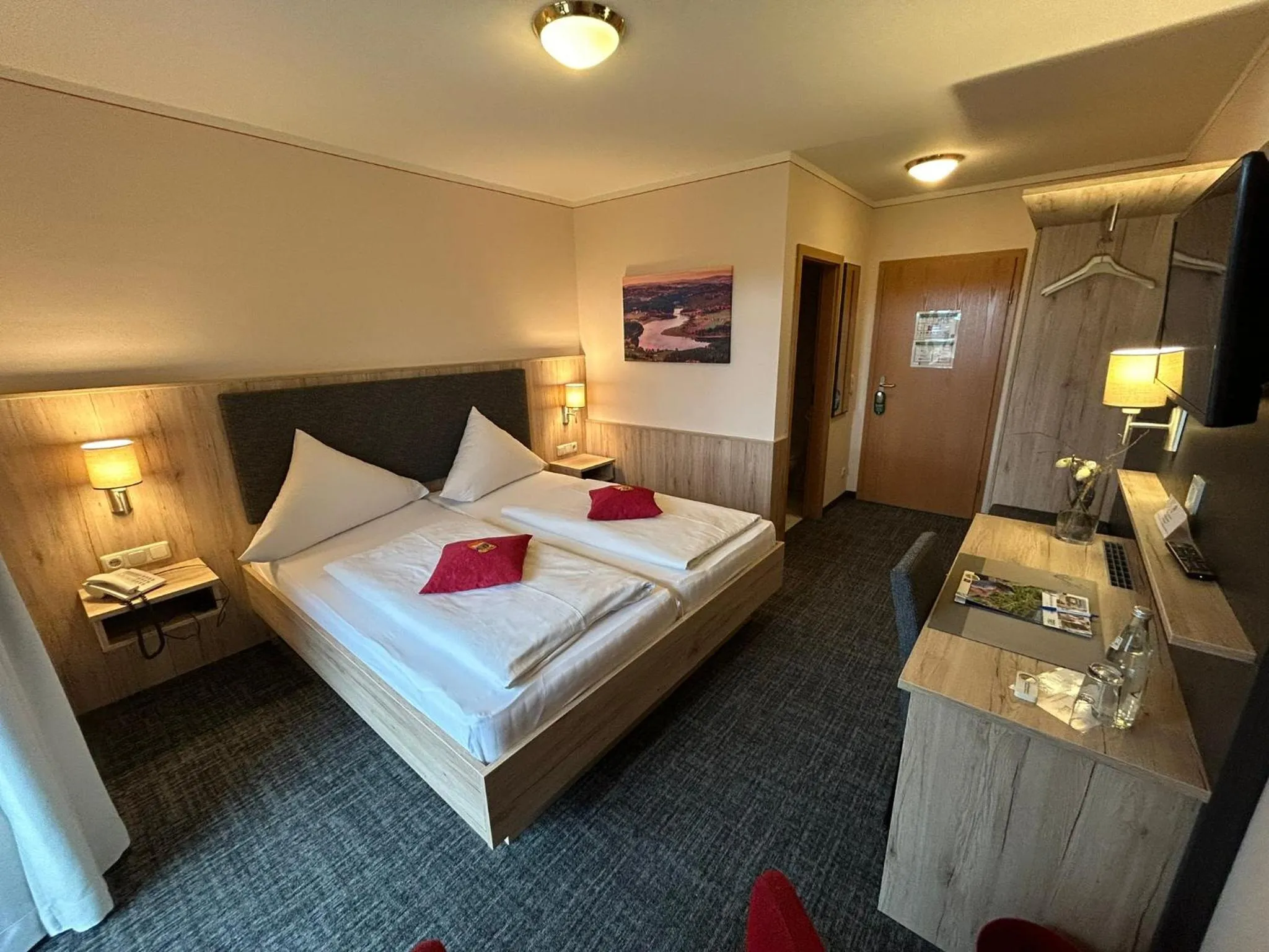 Photo of the whole room, Bed in Panorama-Hotel am See