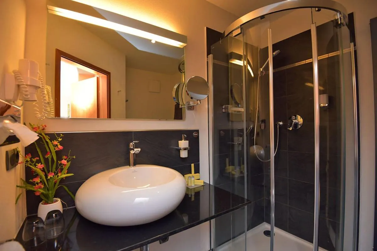 Bathroom in AltstadtHotel an der Werra