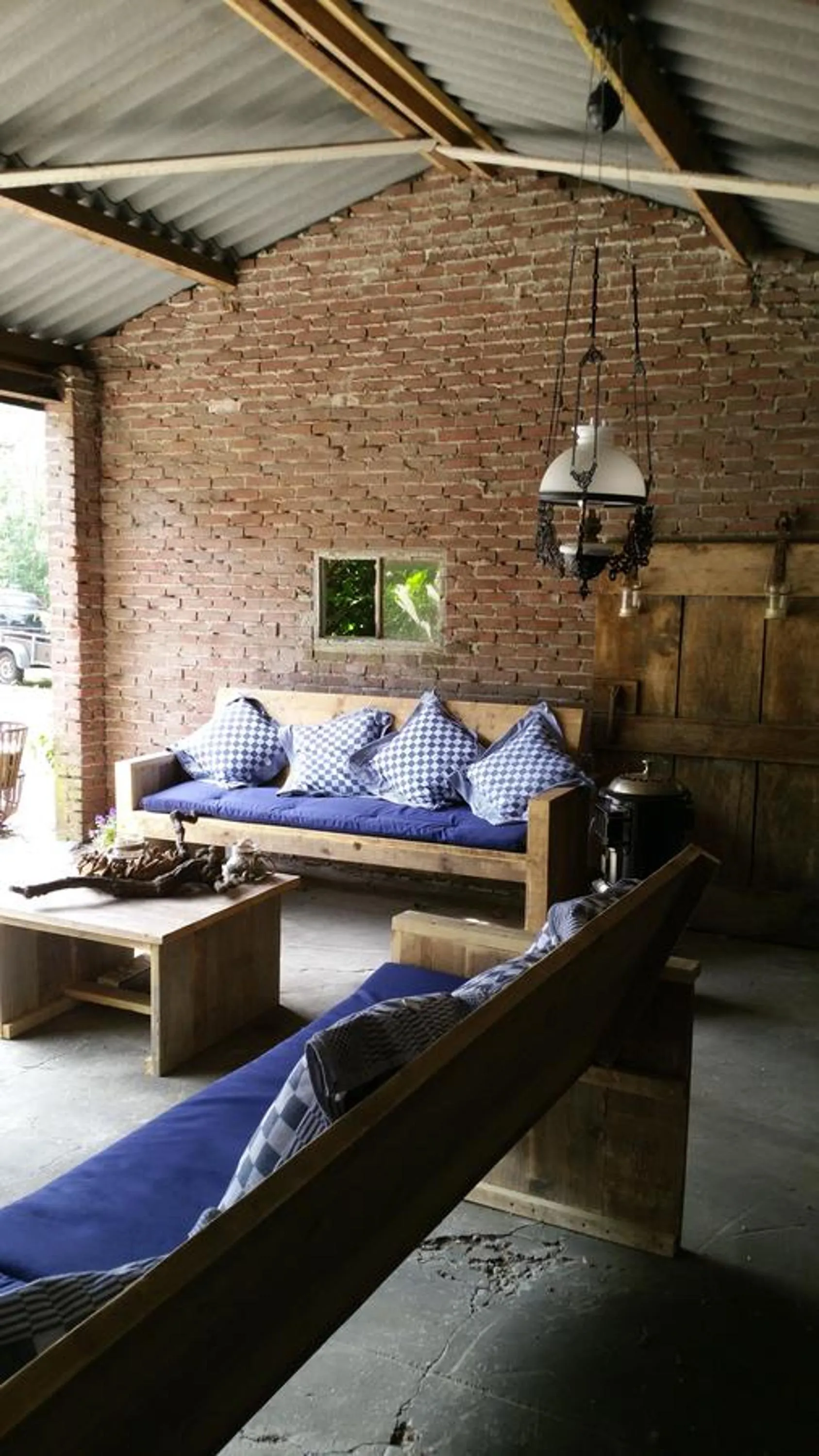 Property building in bij Saar