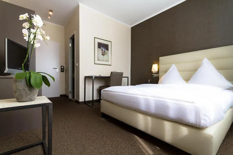 Photo of the whole room, Bed in Hotel Fischerhaus