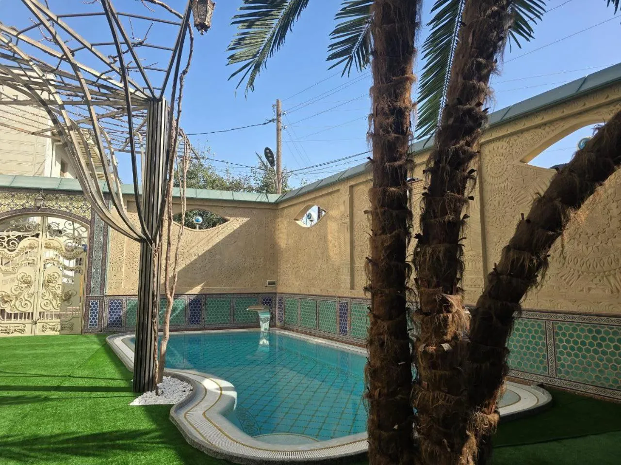 Swimming pool in Zilol Baxt