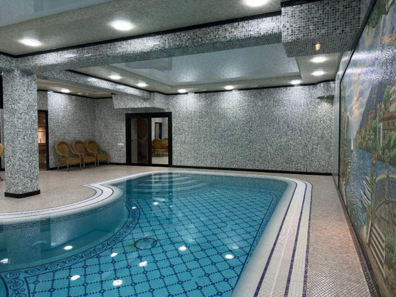 Swimming pool in Zilol Baxt