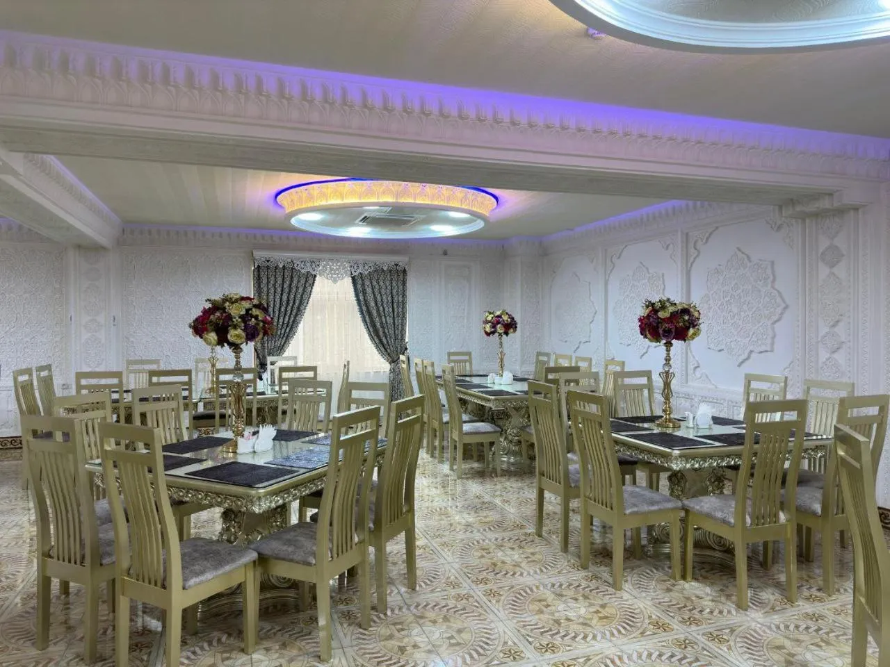 Restaurant/places to eat in Zilol Baxt