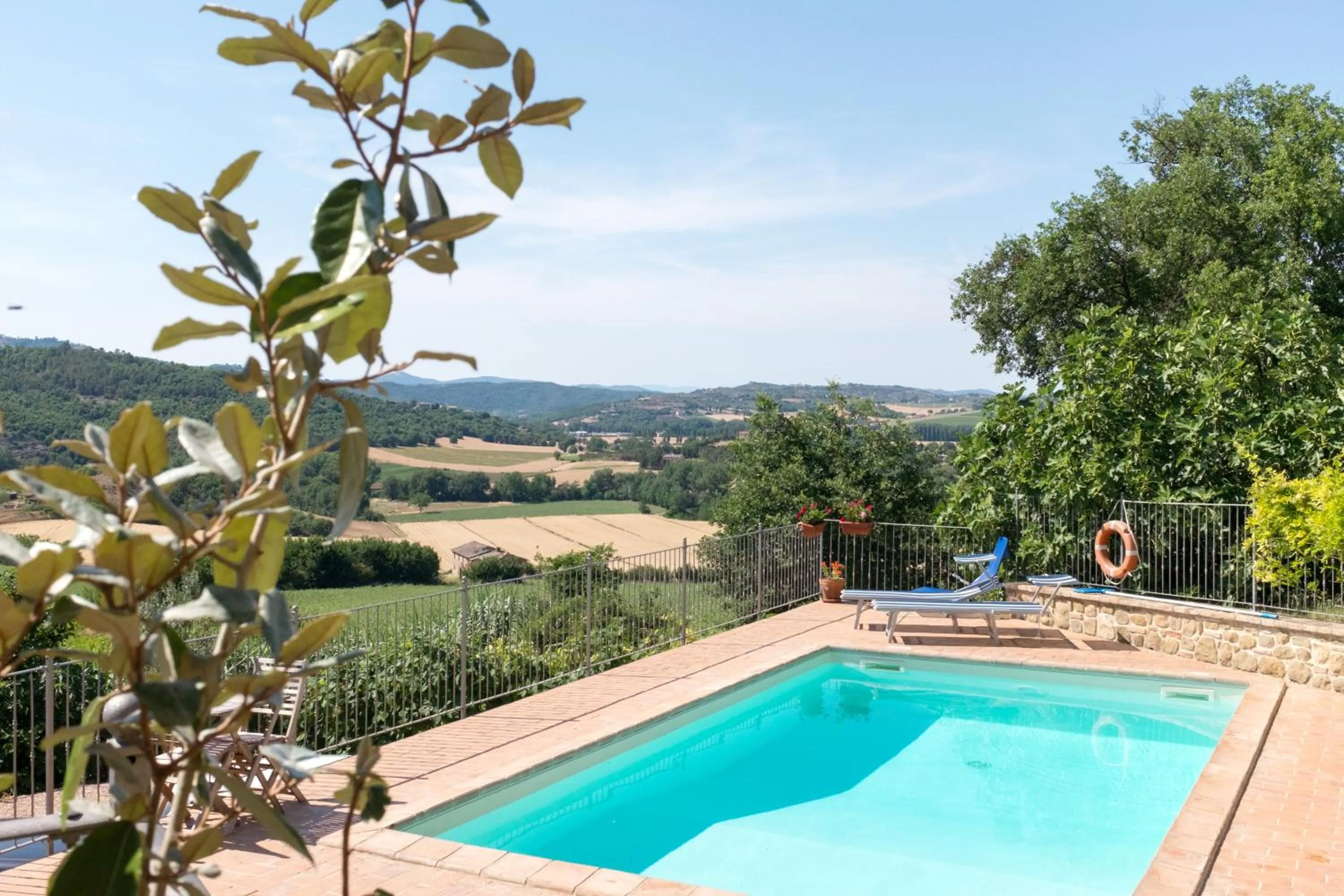 Mountain view in Umbria Country Shelter