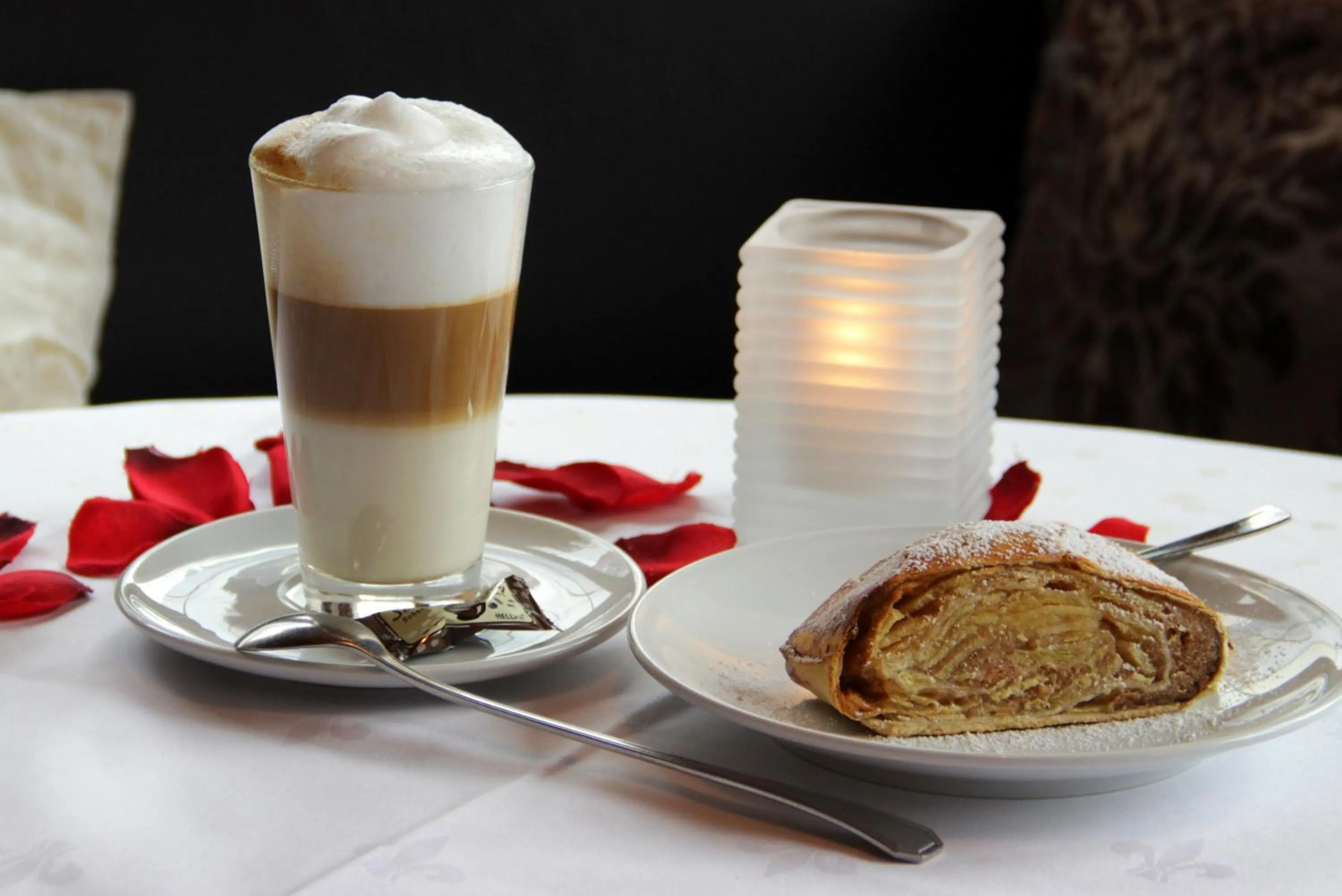 Food and drinks in Hotel DreiKönig & Restaurant SeeGourmet