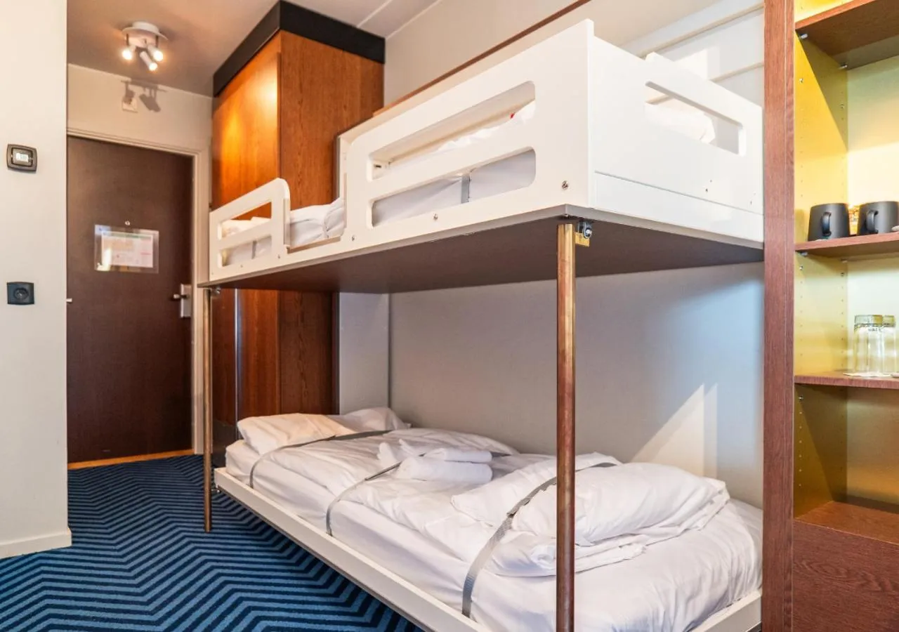 Bed in ProfilHotels Opera