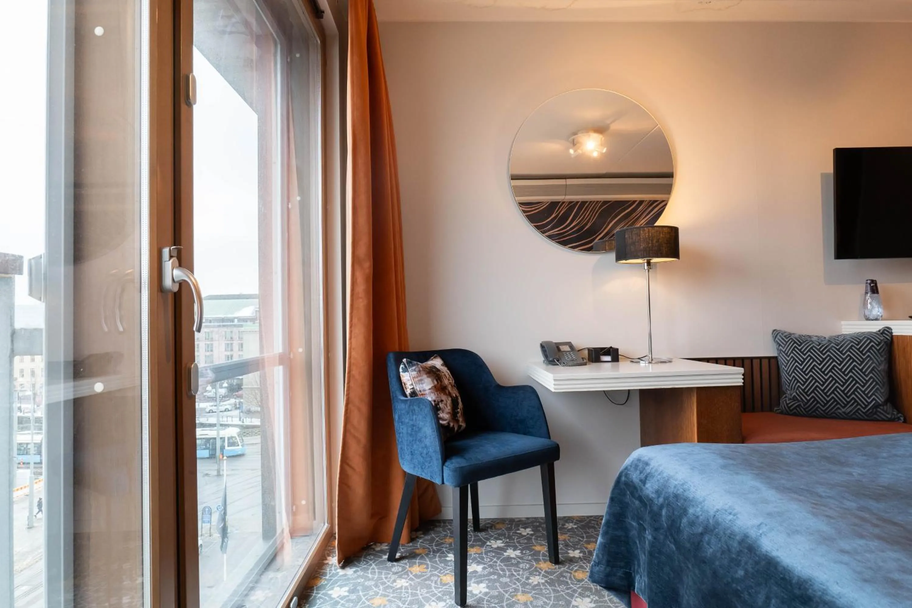 TV and multimedia, Bed in ProfilHotels Opera