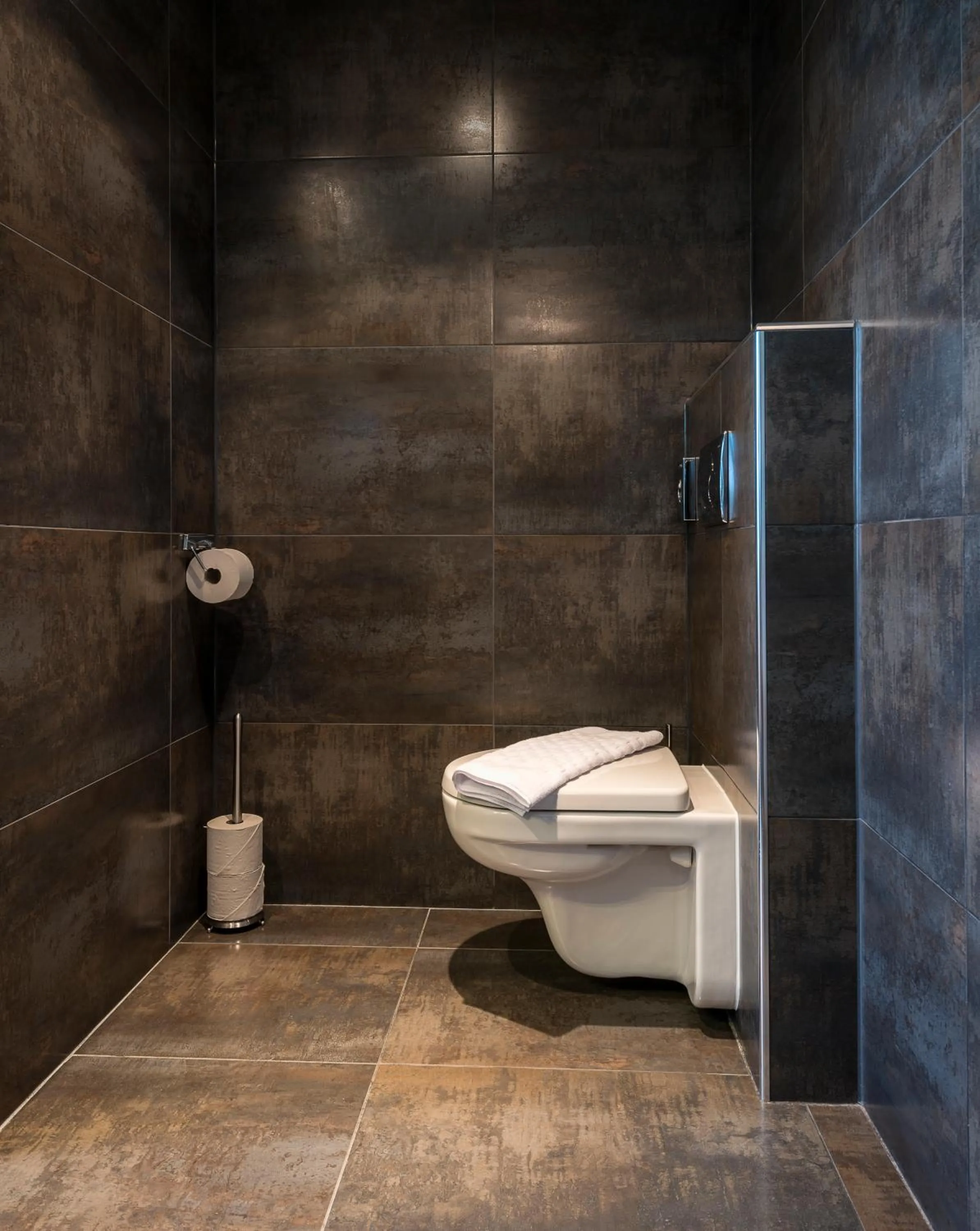 Bathroom in ProfilHotels Opera